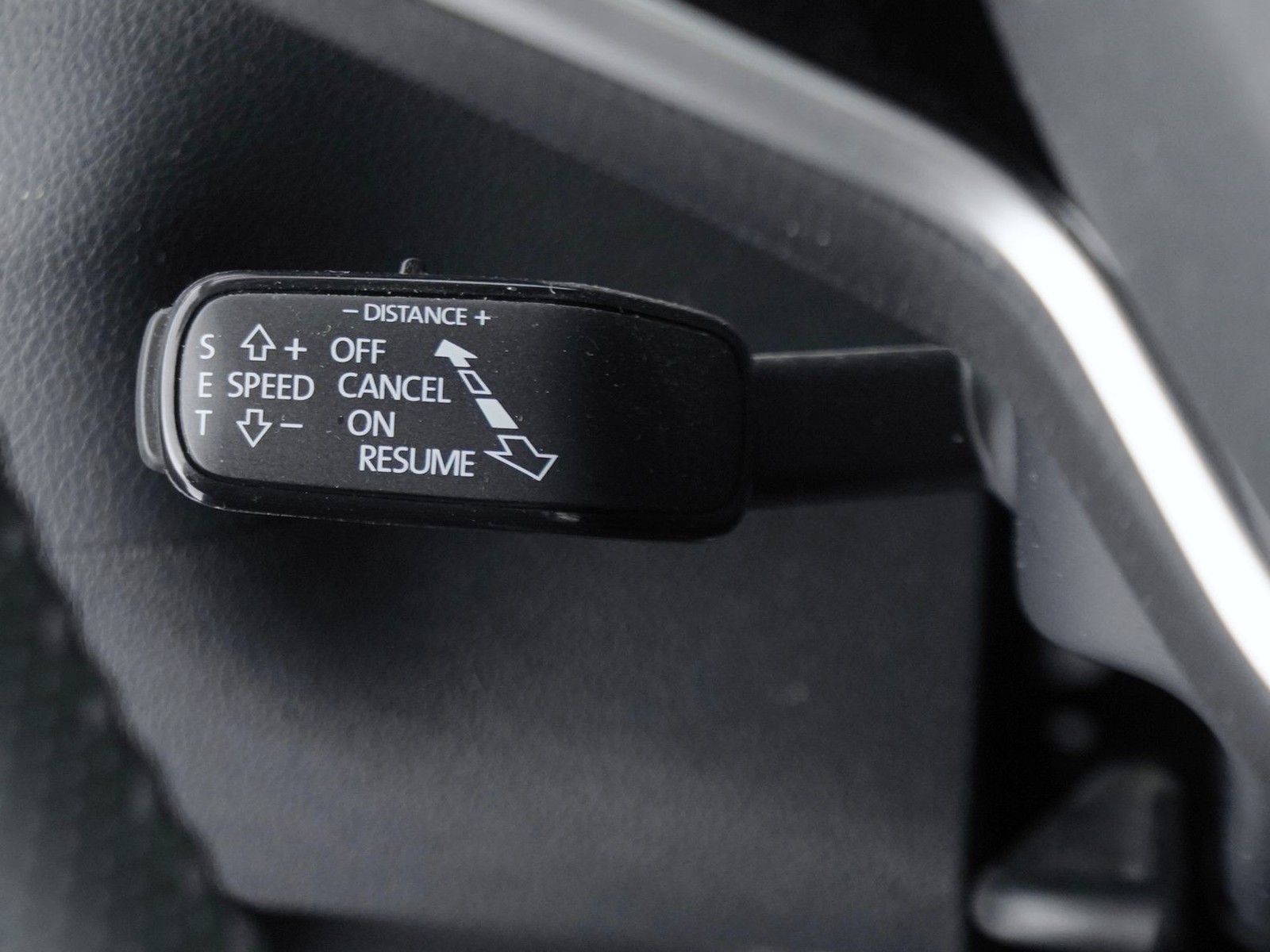 27 - Skoda Karoq 1.5 tsi act executive dsg