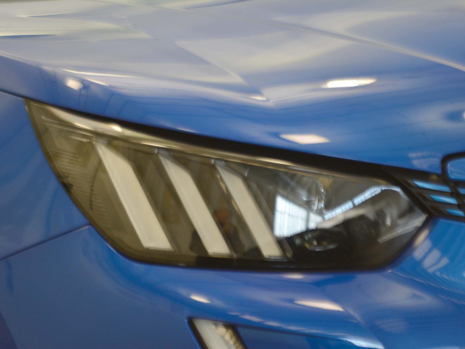 20 - Peugeot e-2008 100kw gt line