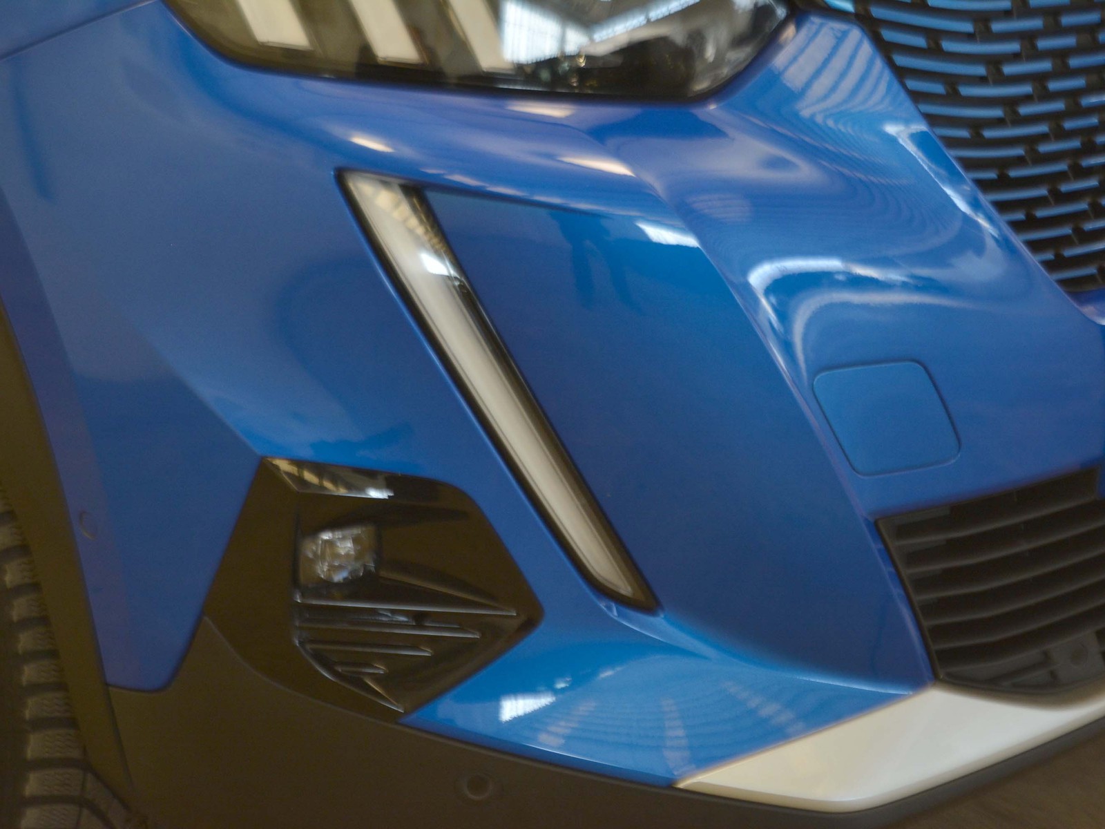 21 - Peugeot e-2008 100kw gt line