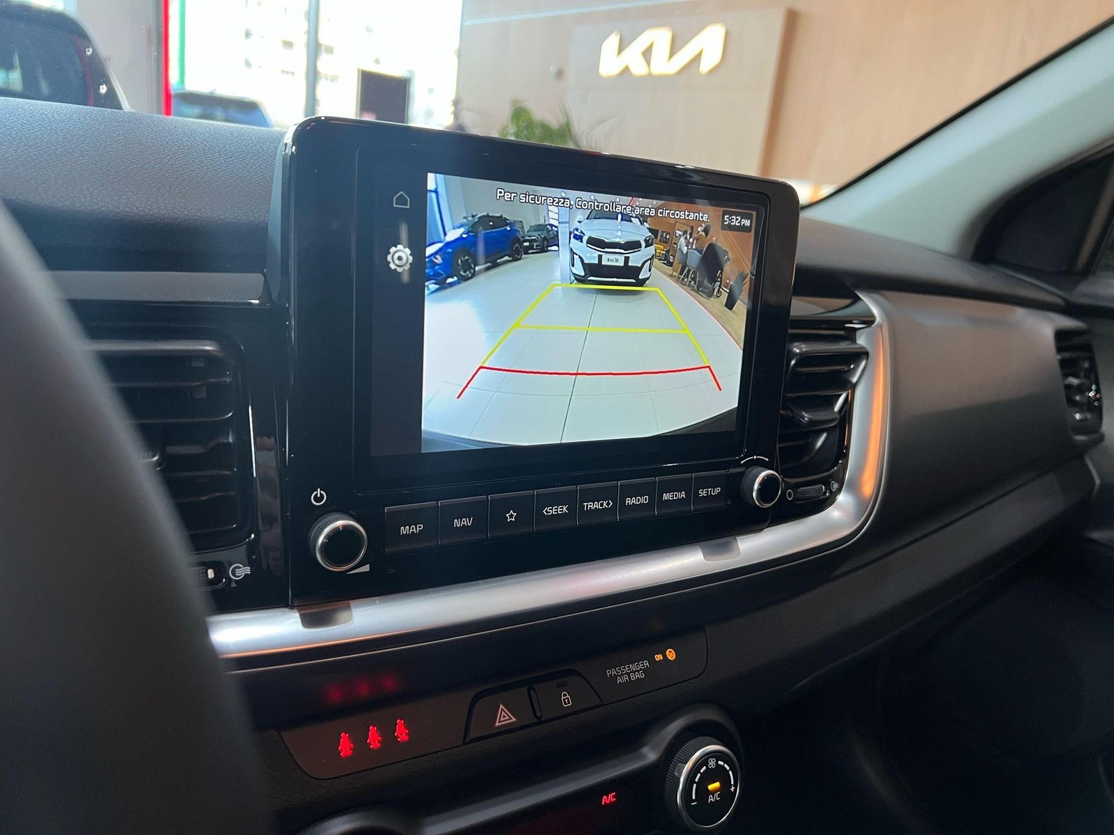 12 - Kia Stonic 1.2 mpi gpl 78cv style special edition