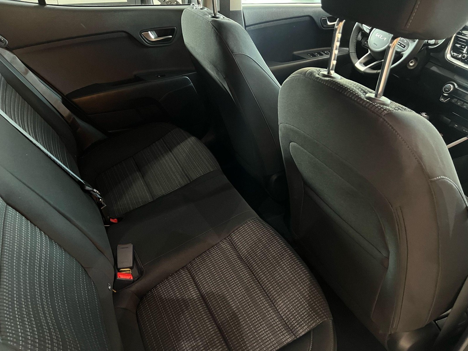 8 - Kia Stonic 1.2 mpi gpl 78cv style special edition