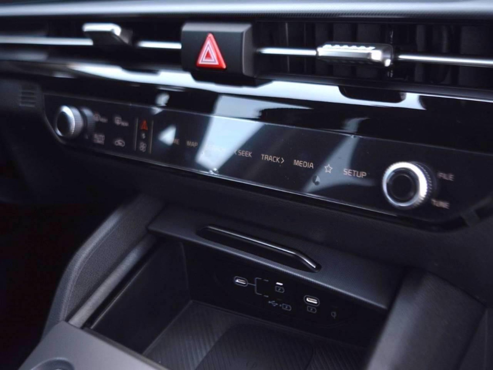 11 - Kia Sportage 1.6 crdi mhev style dct7