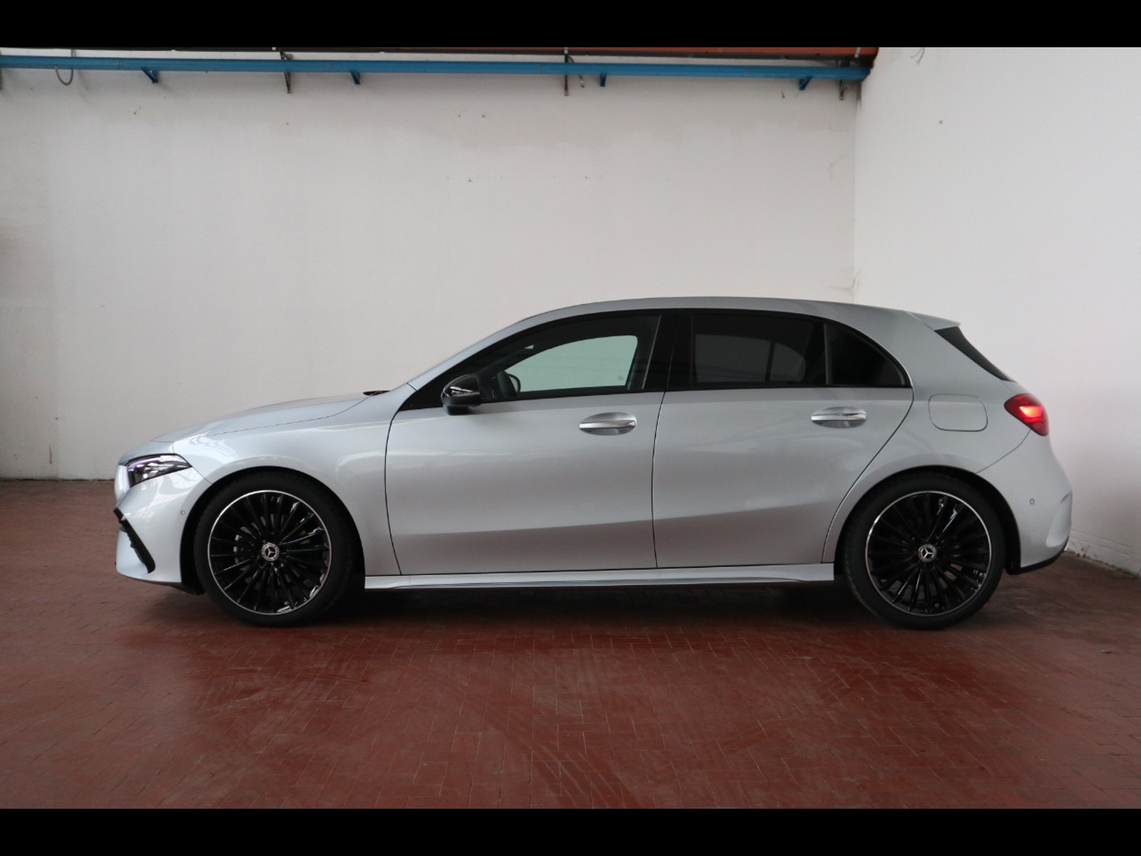 3 - Mercedes Classe A 180 d amg line advanced plus speedshift dct amg 8g