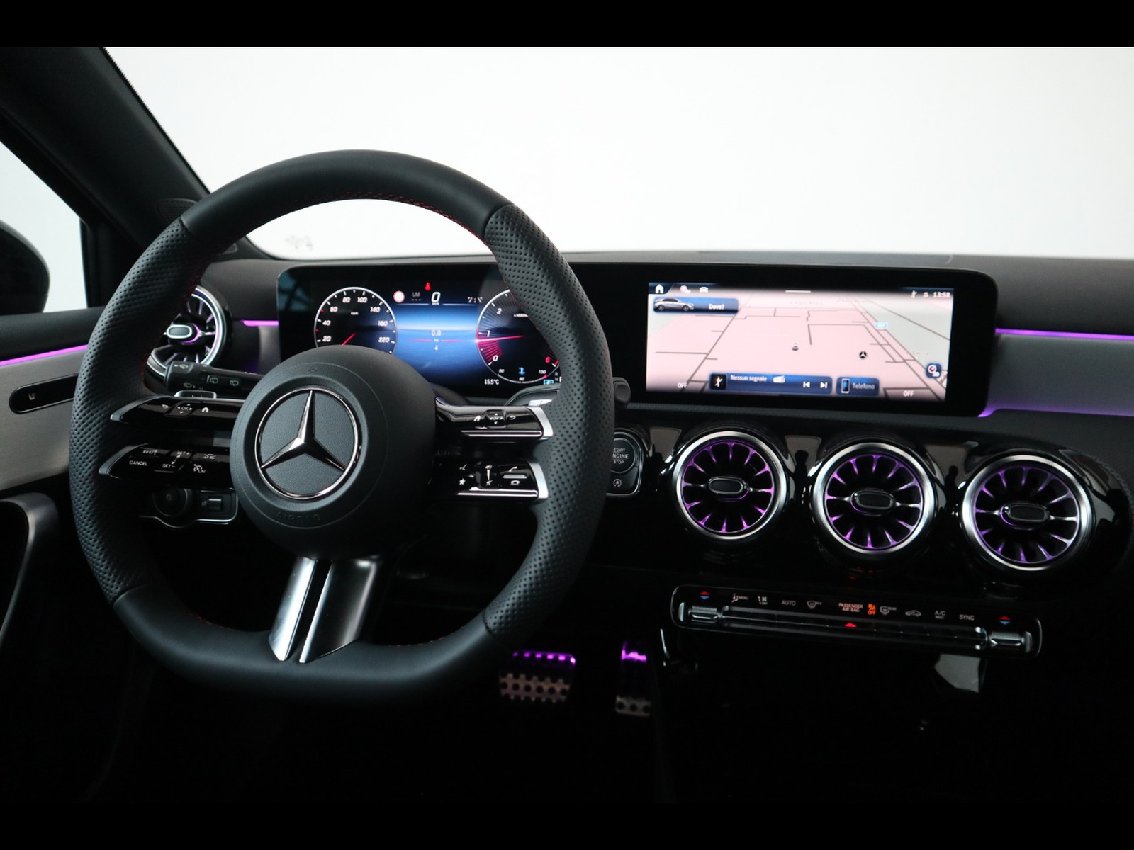 12 - Mercedes Classe A 180 d amg line premium speedshift dct amg 8g