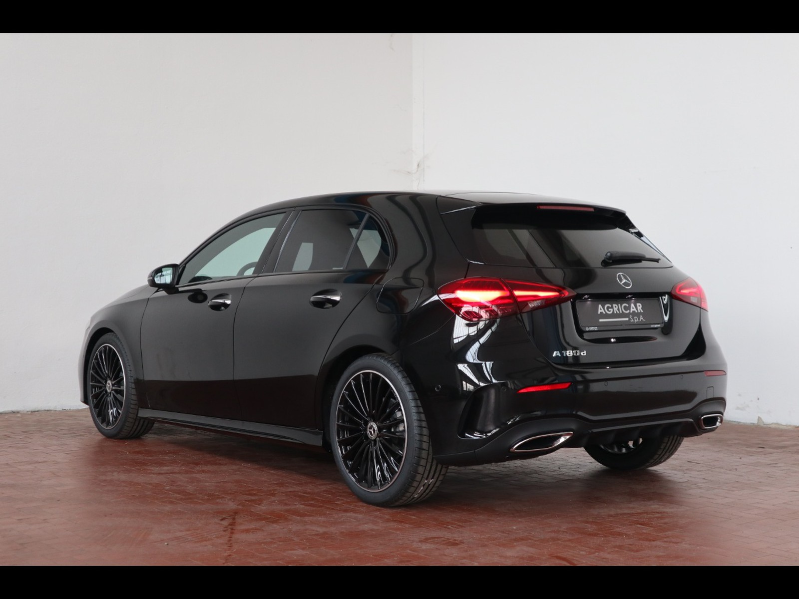 5 - Mercedes Classe A 180 d amg line premium speedshift dct amg 8g
