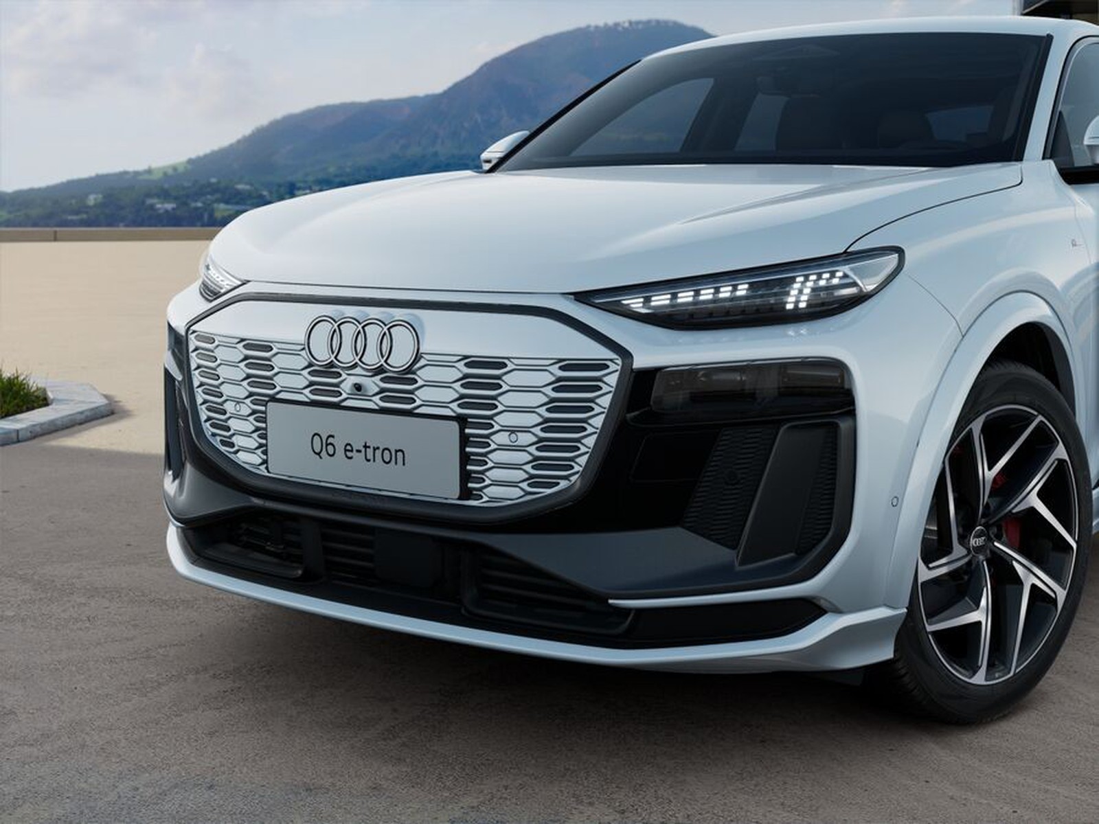 6 - Audi Q6 e-tron sportback e-tron s line edition quattro