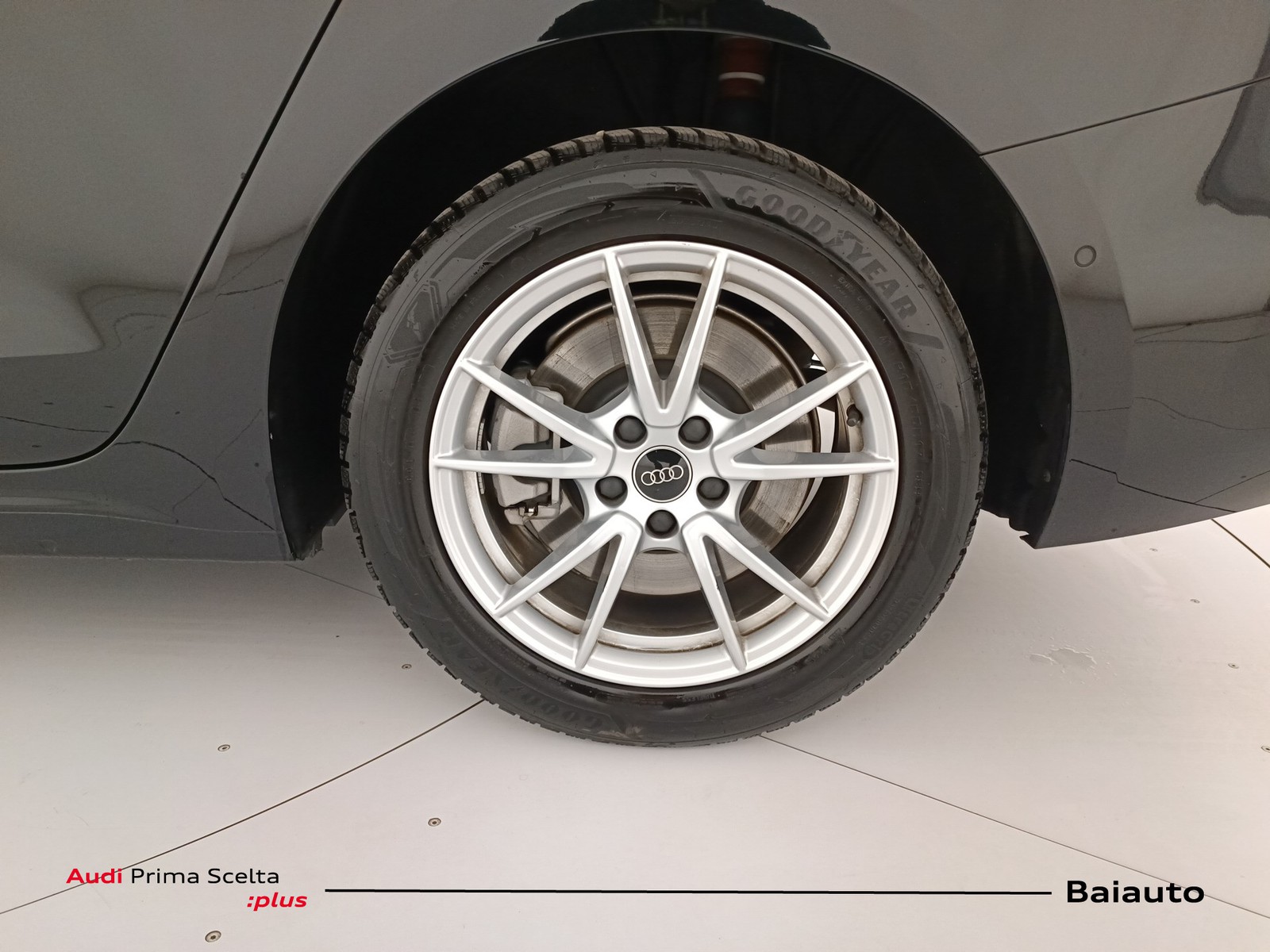 27 - Audi A5 avant 2.0 tdi mhev+ 204cv business advanced