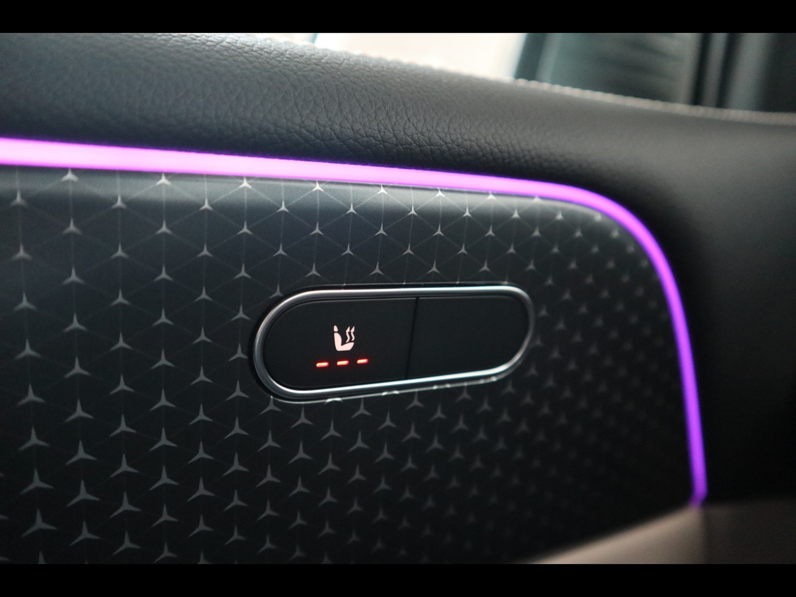 15 - Mercedes GLB 200 d progressive advanced plus 8g-dct