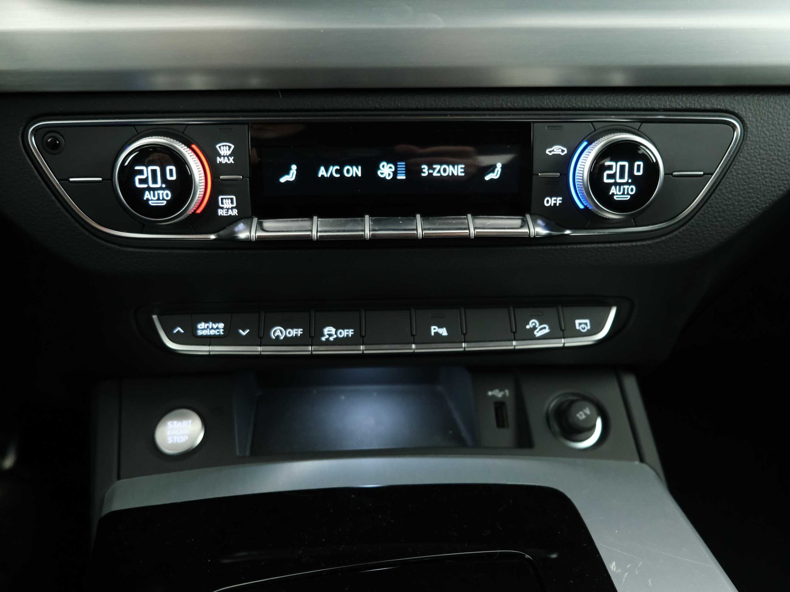 30 - Audi Q5 sportback 40 2.0 tdi mhev 12v s line quattro s tronic