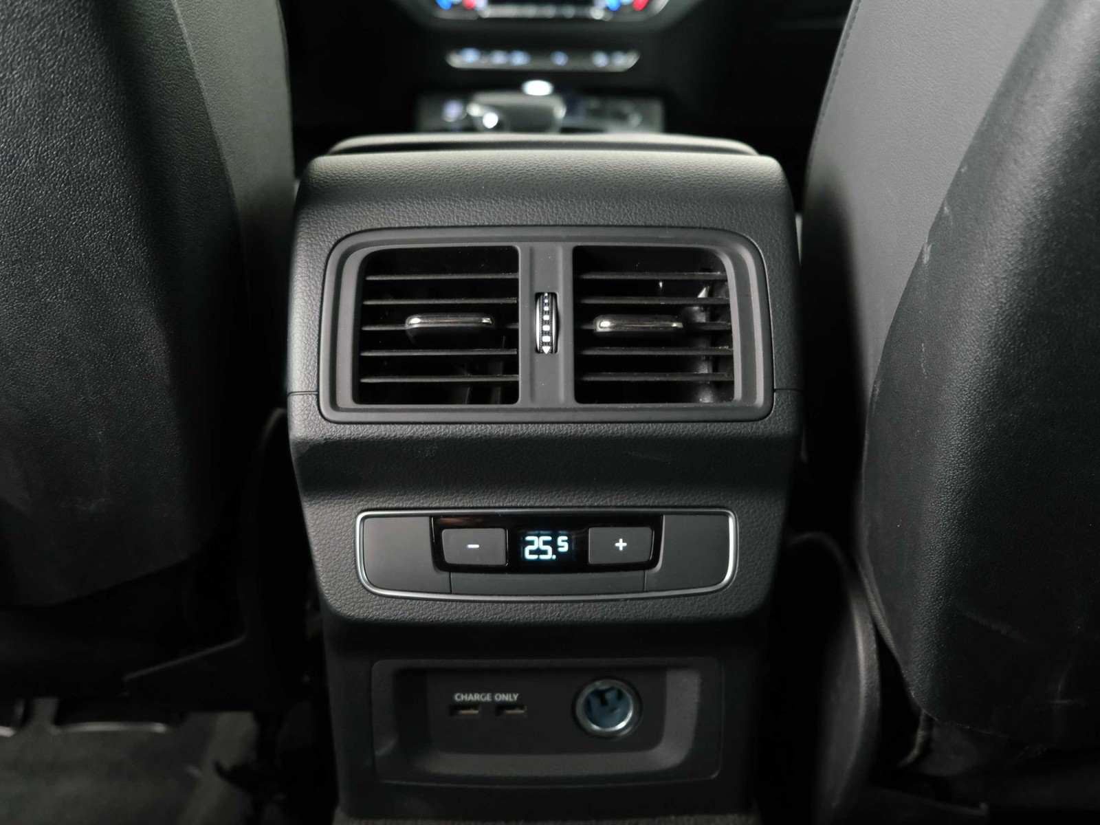 36 - Audi Q5 sportback 40 2.0 tdi mhev 12v s line quattro s tronic