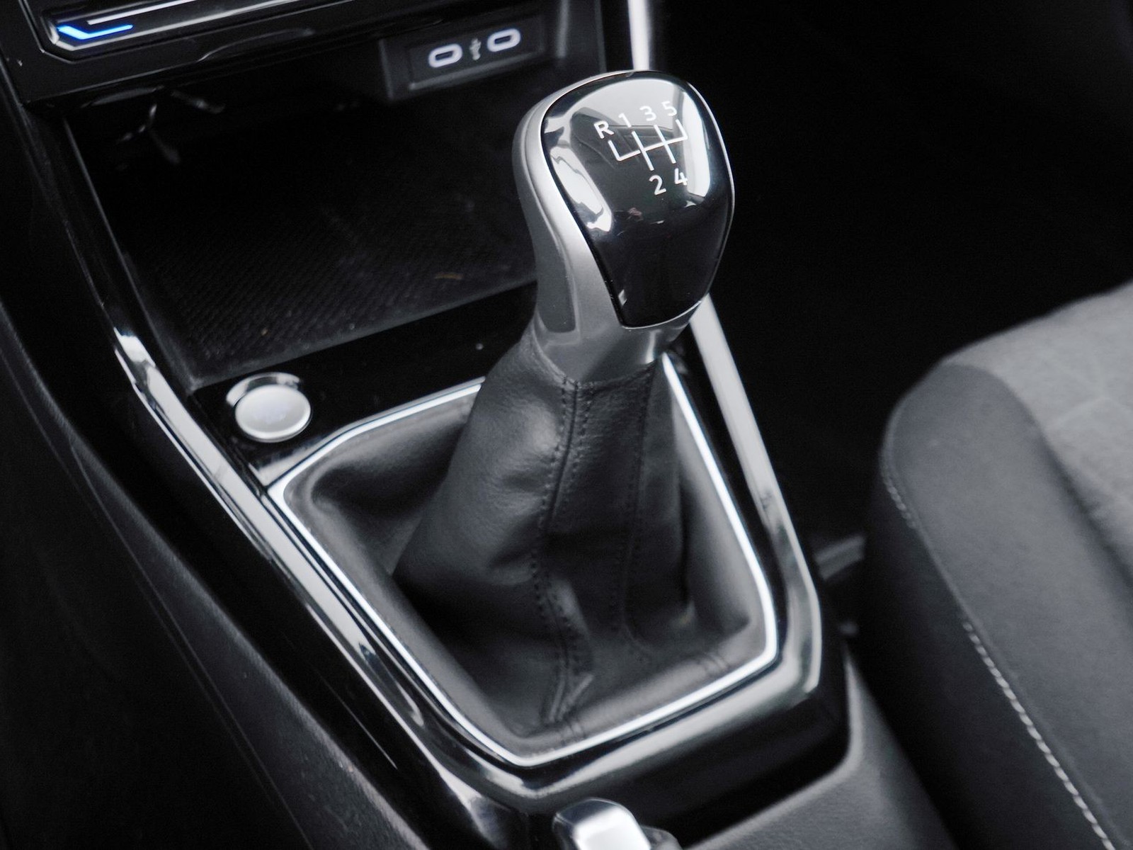 22 - Volkswagen T-Cross 1.0 tsi 95cv edition plus