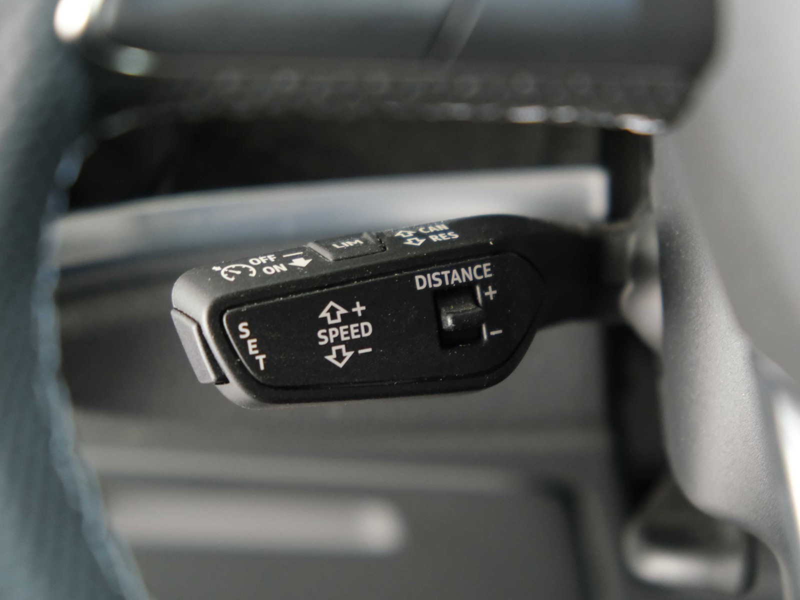 29 - Audi Q3 35 2.0 tdi s line edition s tronic