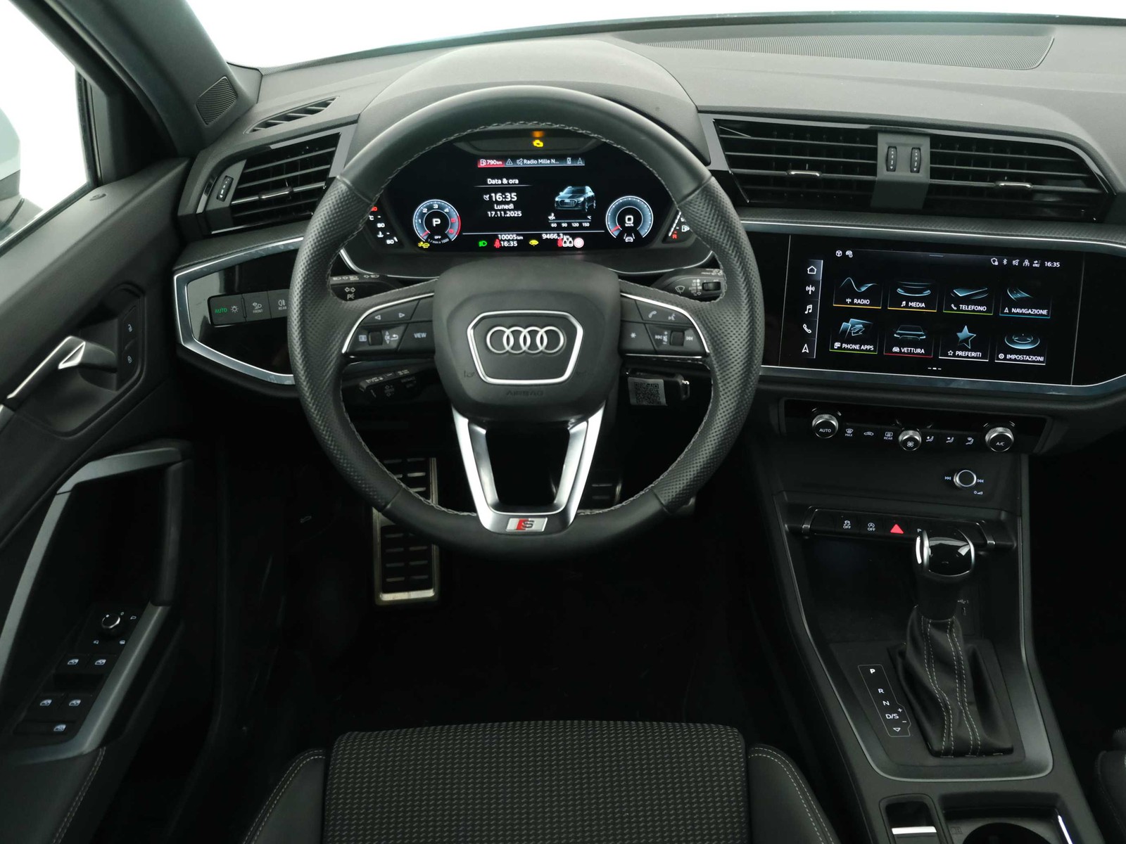 4 - Audi Q3 35 2.0 tdi s line edition s tronic