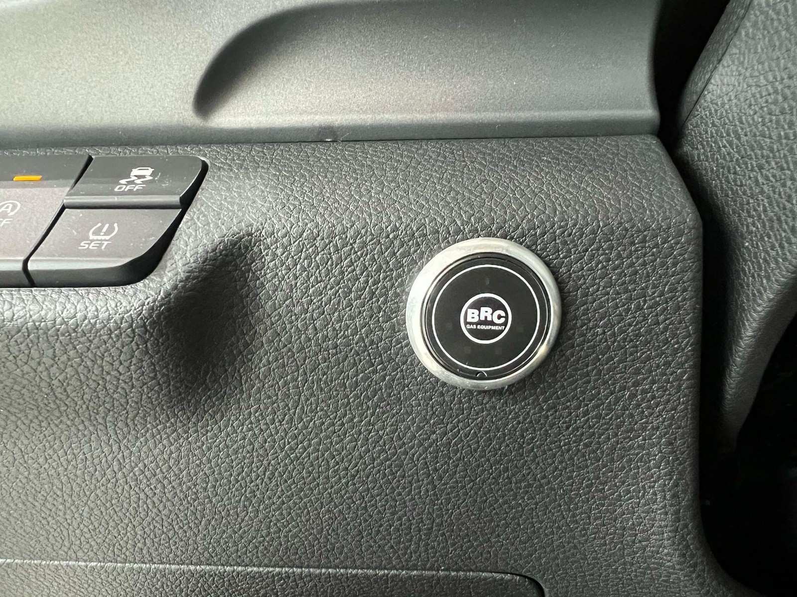 16 - Kia Stonic 1.2 mpi gpl 78cv style special edition