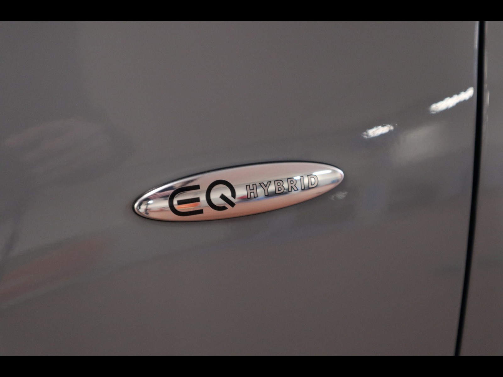 18 - Mercedes Classe A 250 e plug-in-hybrid alpine grey edition speedshift dct amg 8g