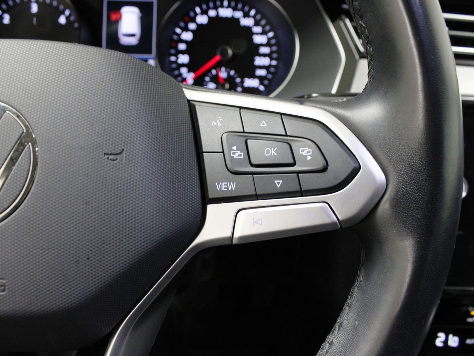 23 - Volkswagen Passat variant 2.0 tdi scr evo 150cv business dsg