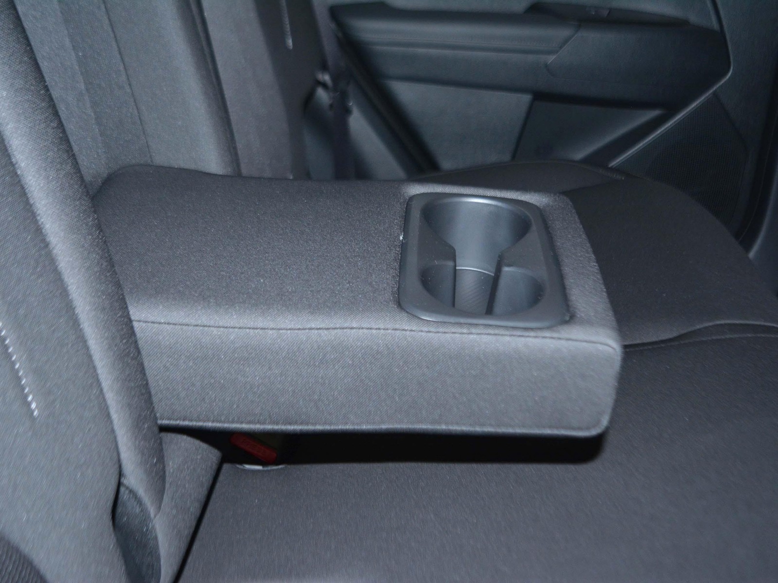 6 - Kia Sportage 1.6 t-gdi hev style 2wd at6