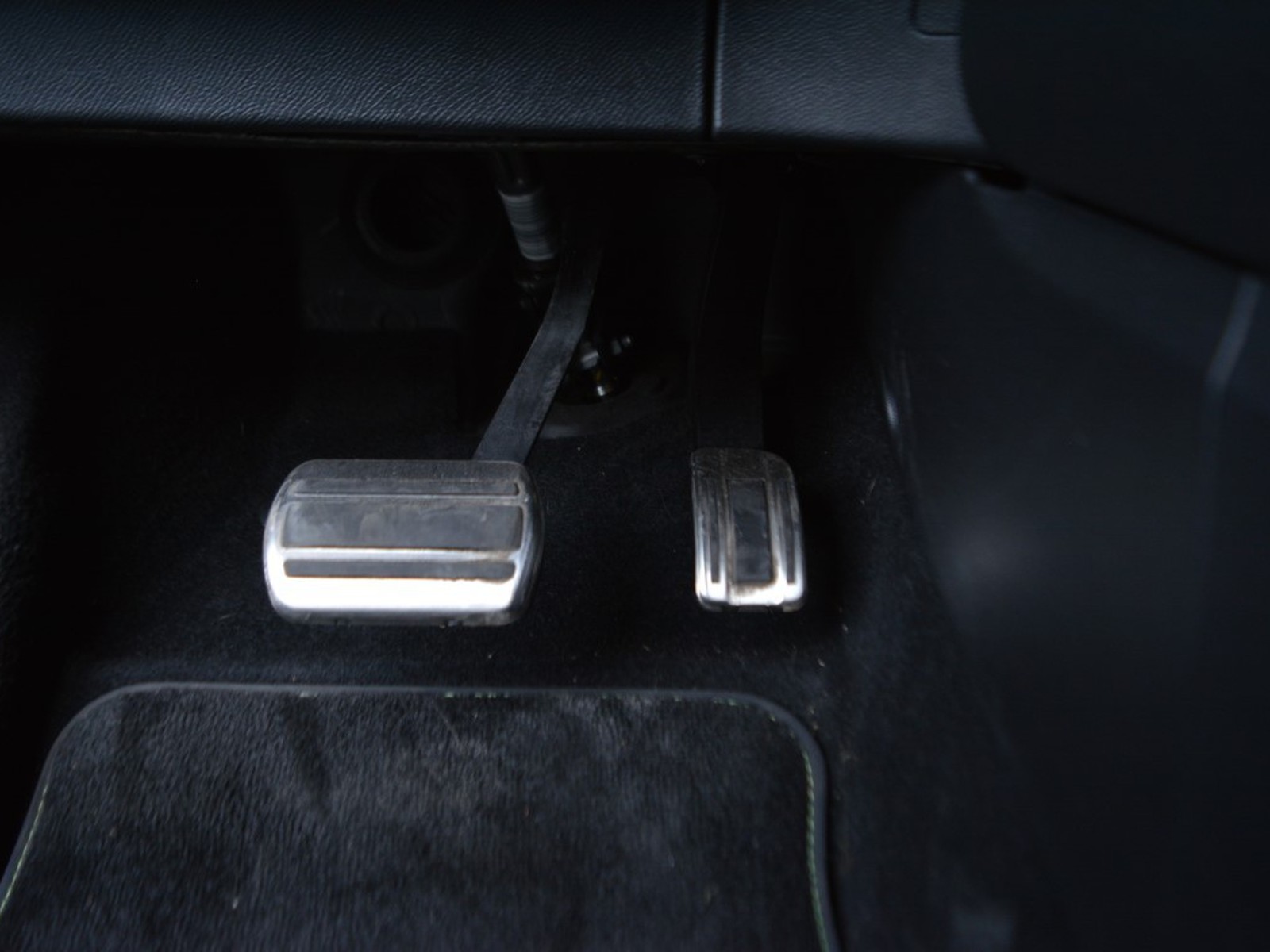 15 - Peugeot e-2008 100kw gt