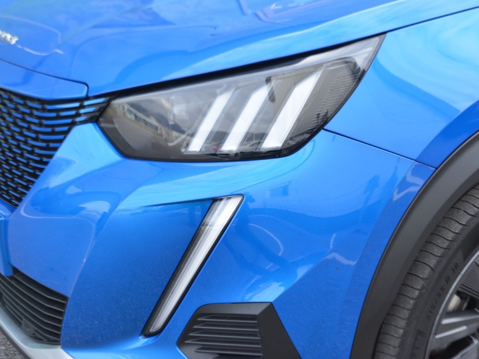 21 - Peugeot e-2008 100kw gt