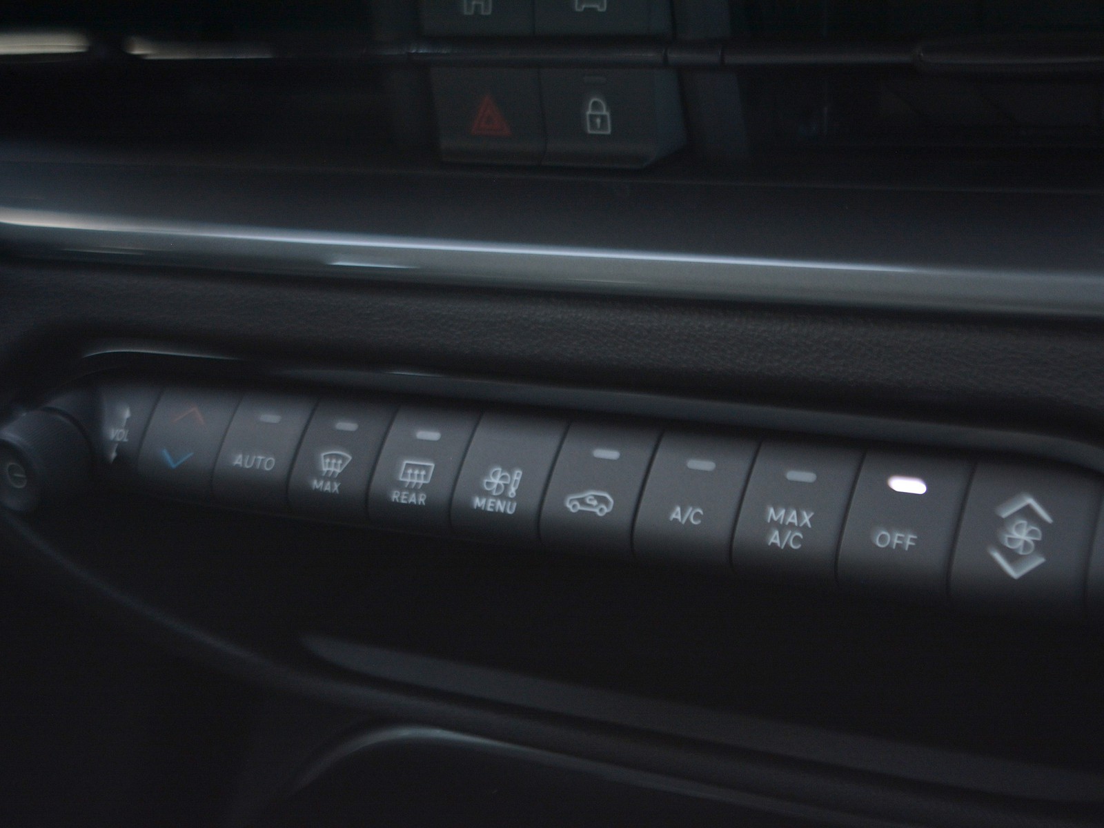 11 - Fiat 600 1.2 hybrid 110cv la prima ii edct