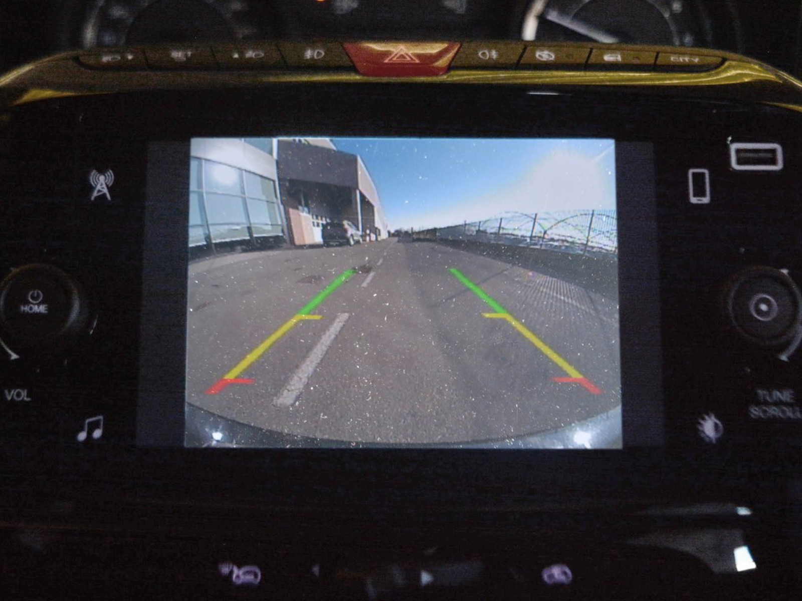 20 - Lancia Ypsilon 1.0 firefly hybrid 70cv platino s&s