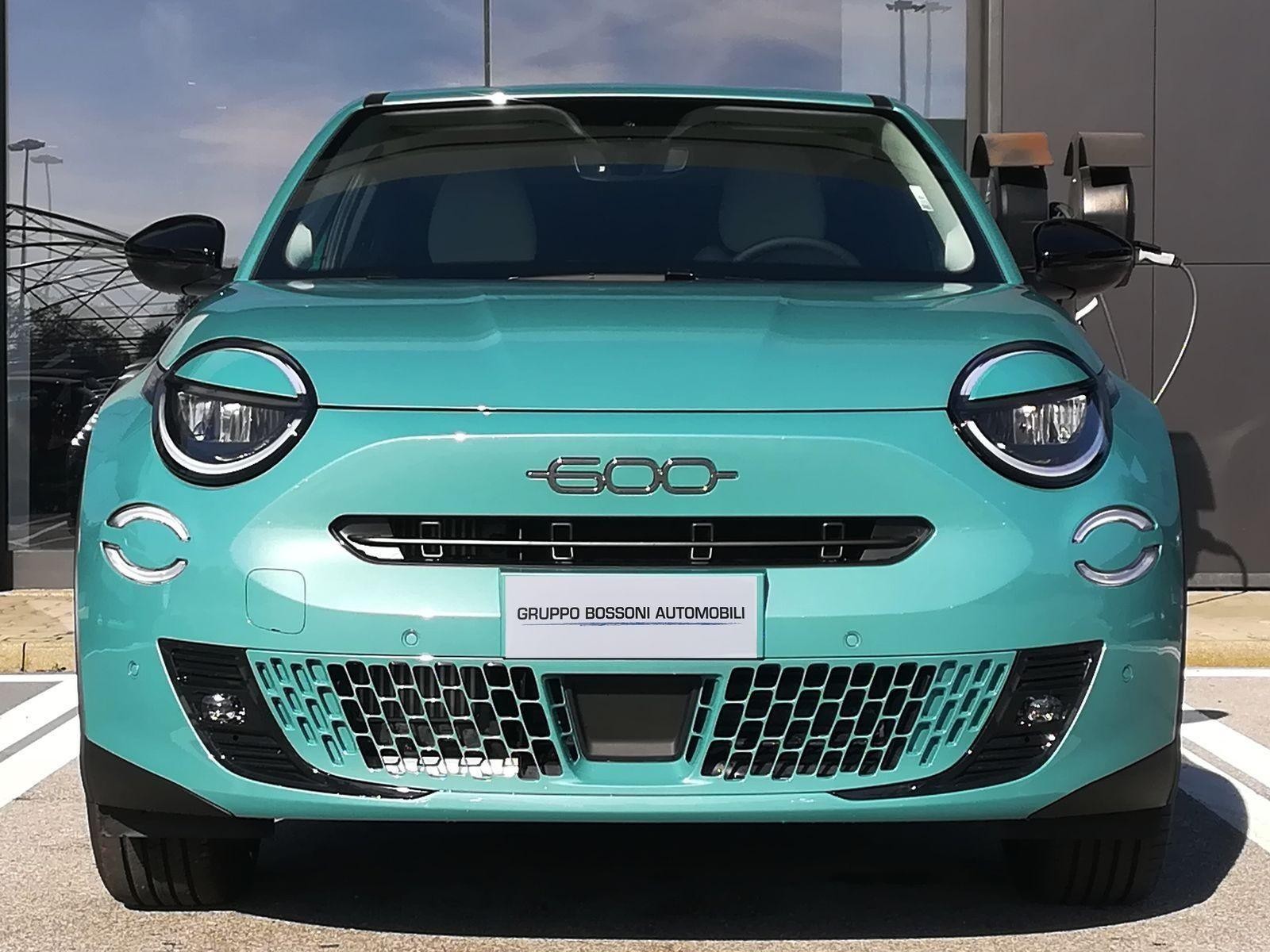 2 - Fiat 600 1.2 hybrid 110cv la prima ii edct