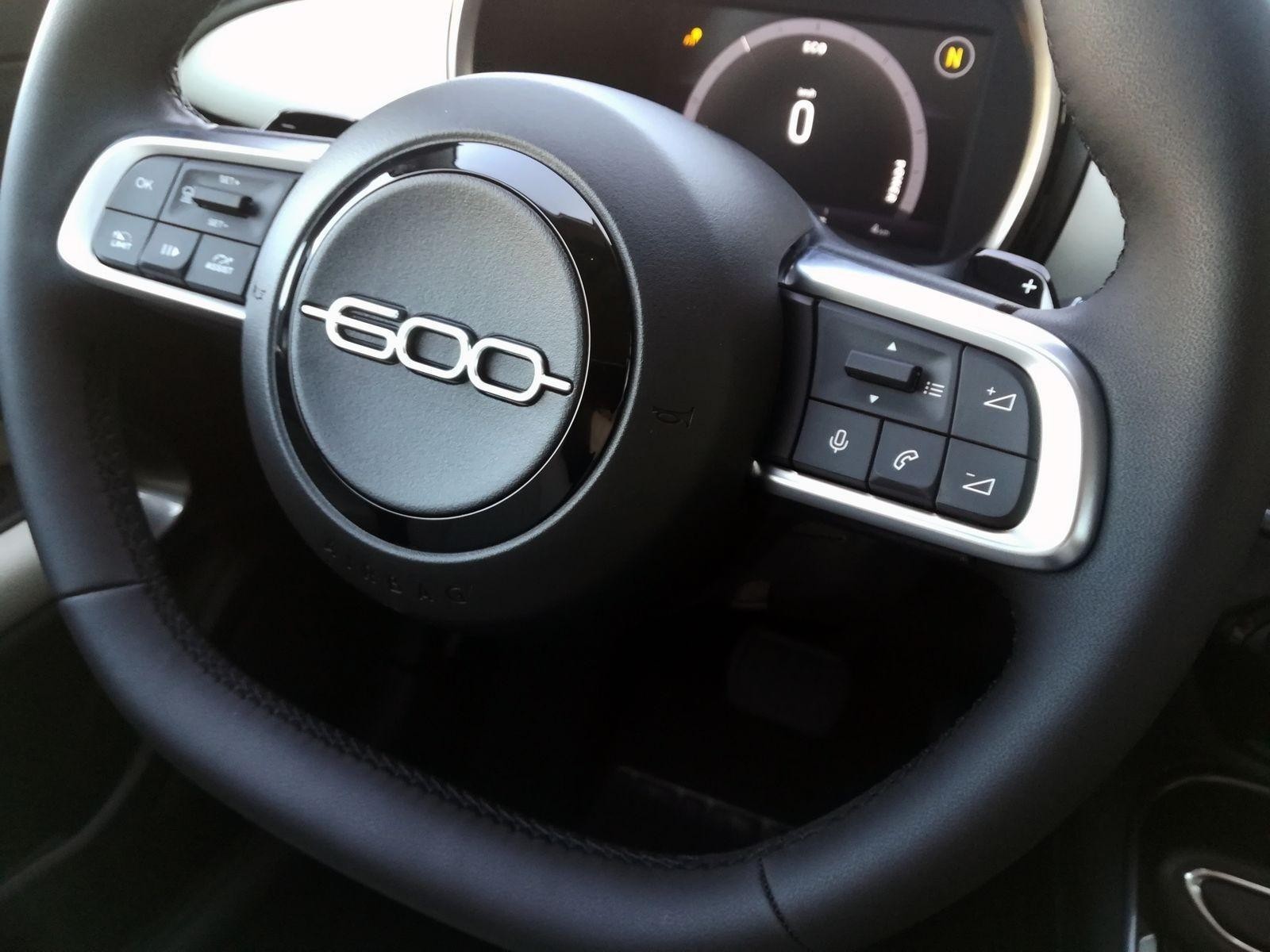 20 - Fiat 600 1.2 hybrid 110cv la prima ii edct