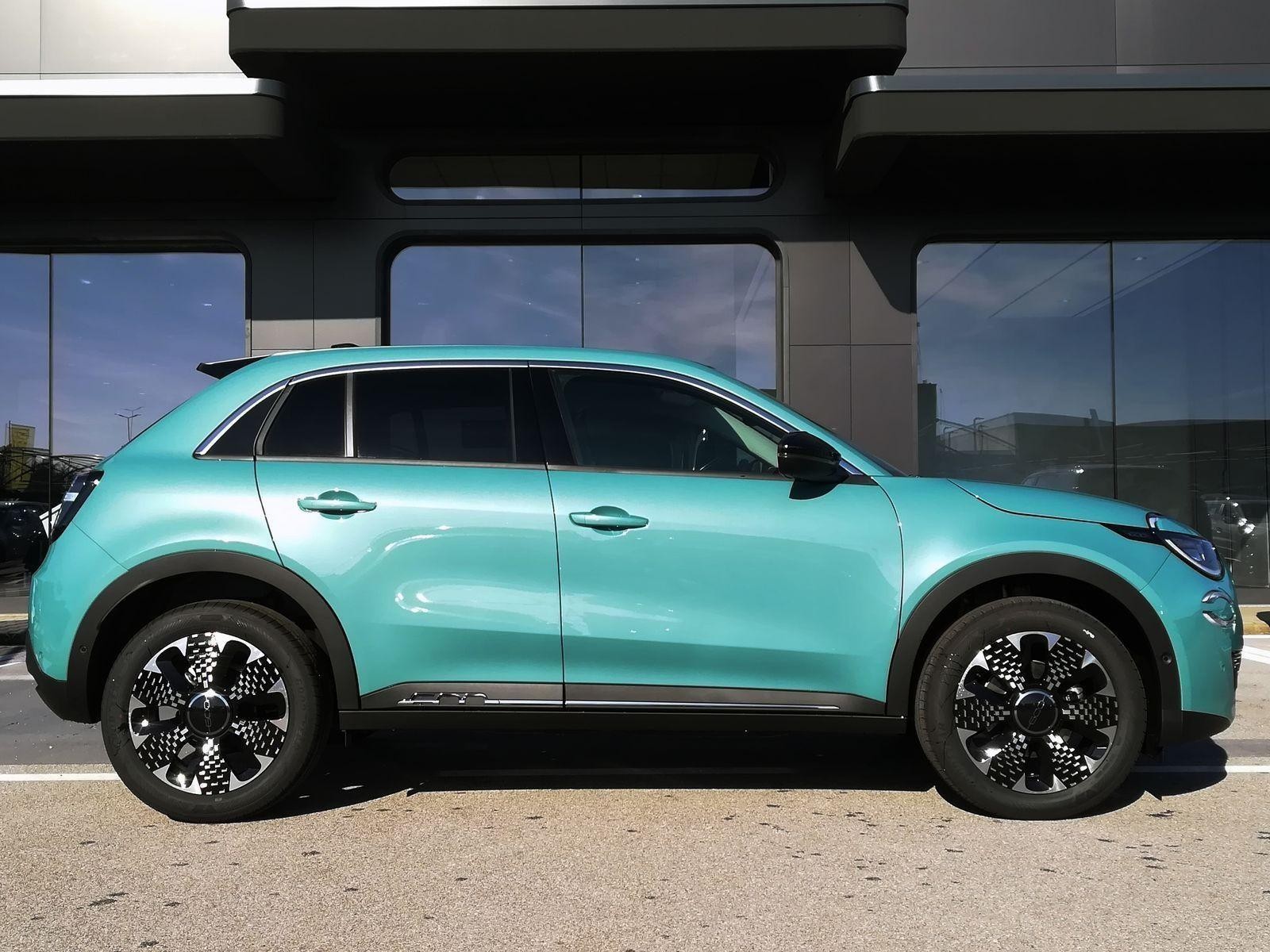 4 - Fiat 600 1.2 hybrid 110cv la prima ii edct