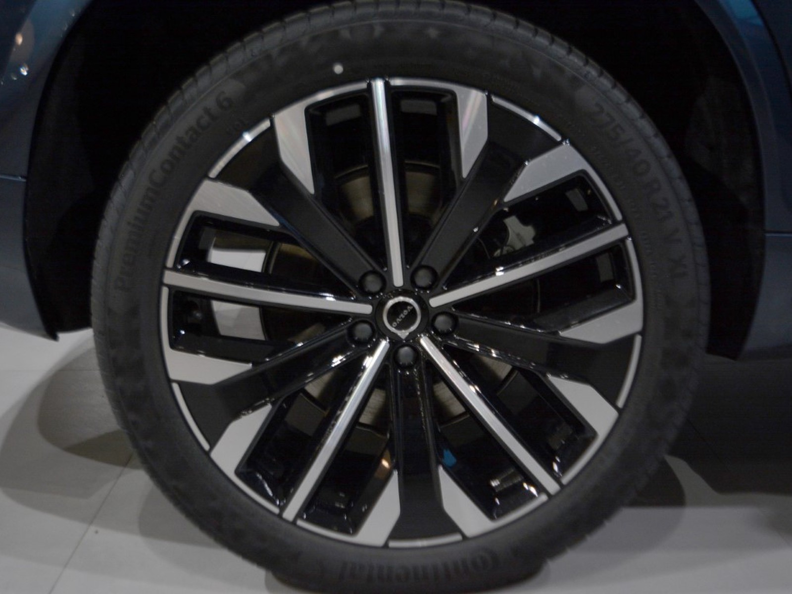 16 - Volvo XC90 2.0 b5 plus bright awd automatico 7p.ti