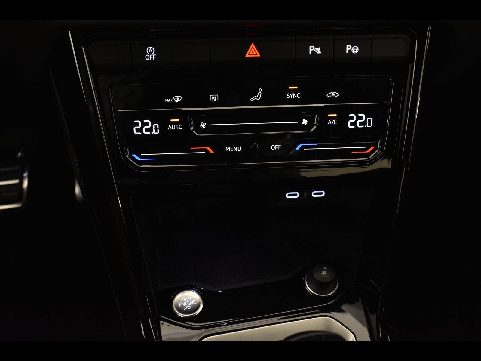 22 - Volkswagen T-Roc 2.0 tdi scr 150cv r line dsg