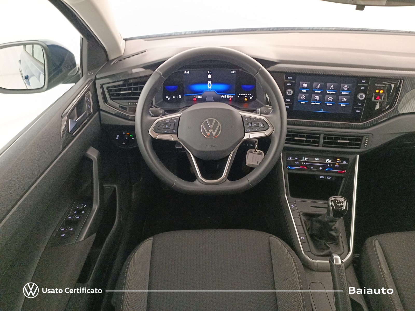 8 - Volkswagen Taigo 1.0 tsi 110cv life