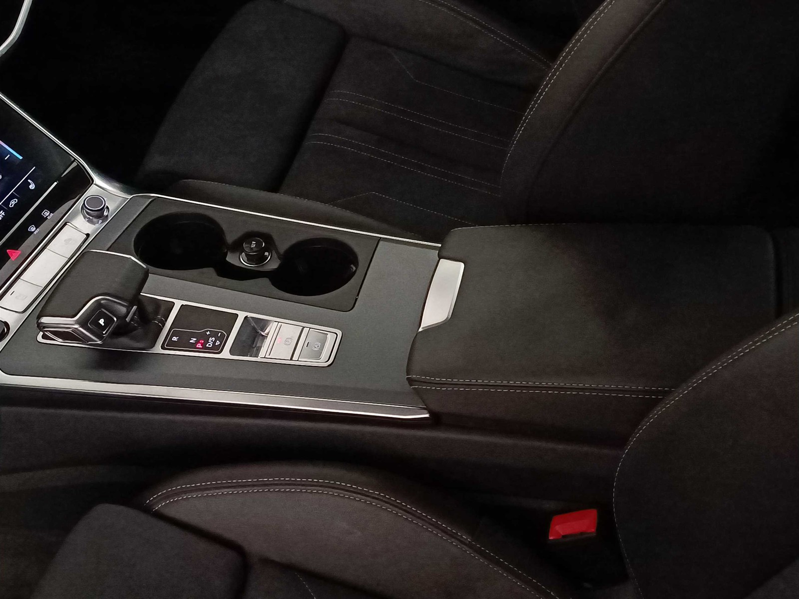 23 - Audi A6 allroad allroad 40 2.0 tdi mhev 12v 204cv business advanced quattro ultra s tronic