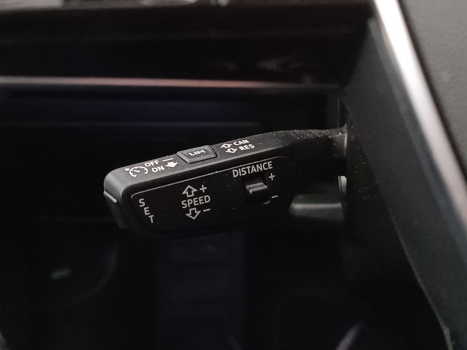 28 - Audi A6 allroad allroad 40 2.0 tdi mhev 12v 204cv business advanced quattro ultra s tronic