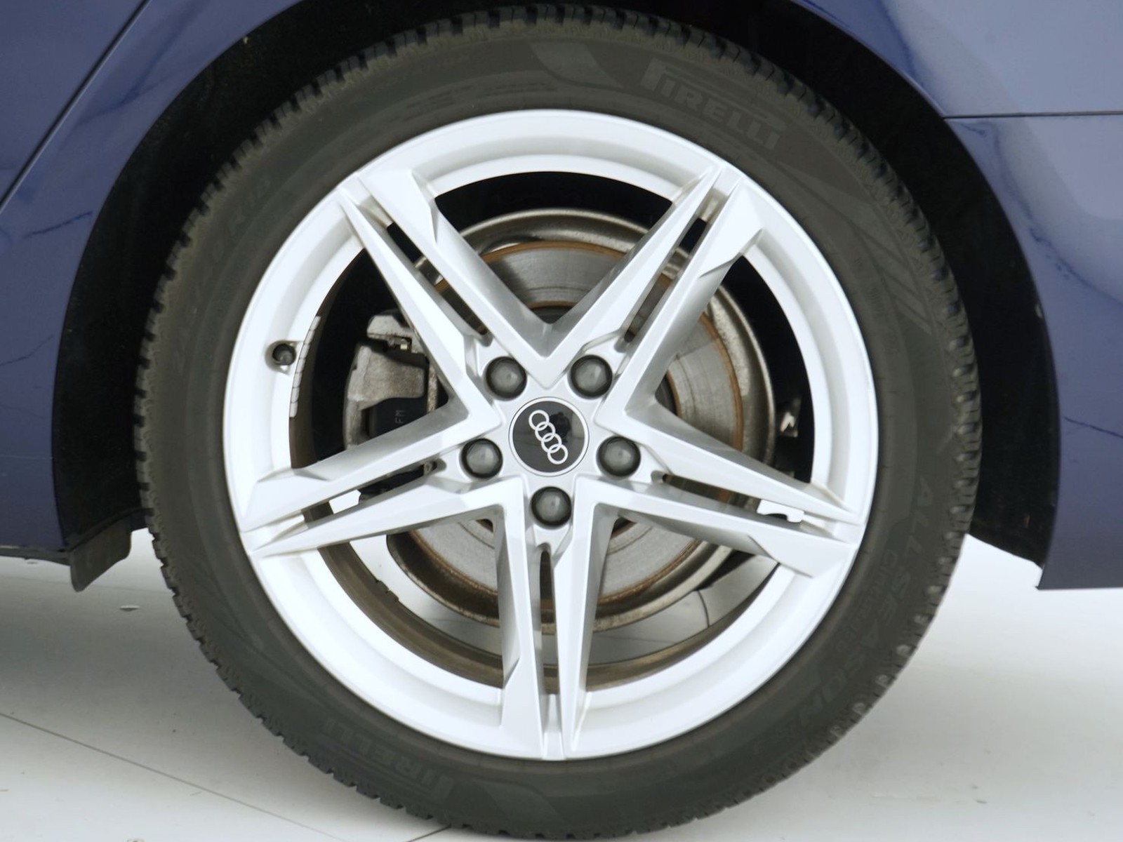 12 - Audi A4 avant 40 2.0 tdi mhev 204cv s line edition quattro s tronic