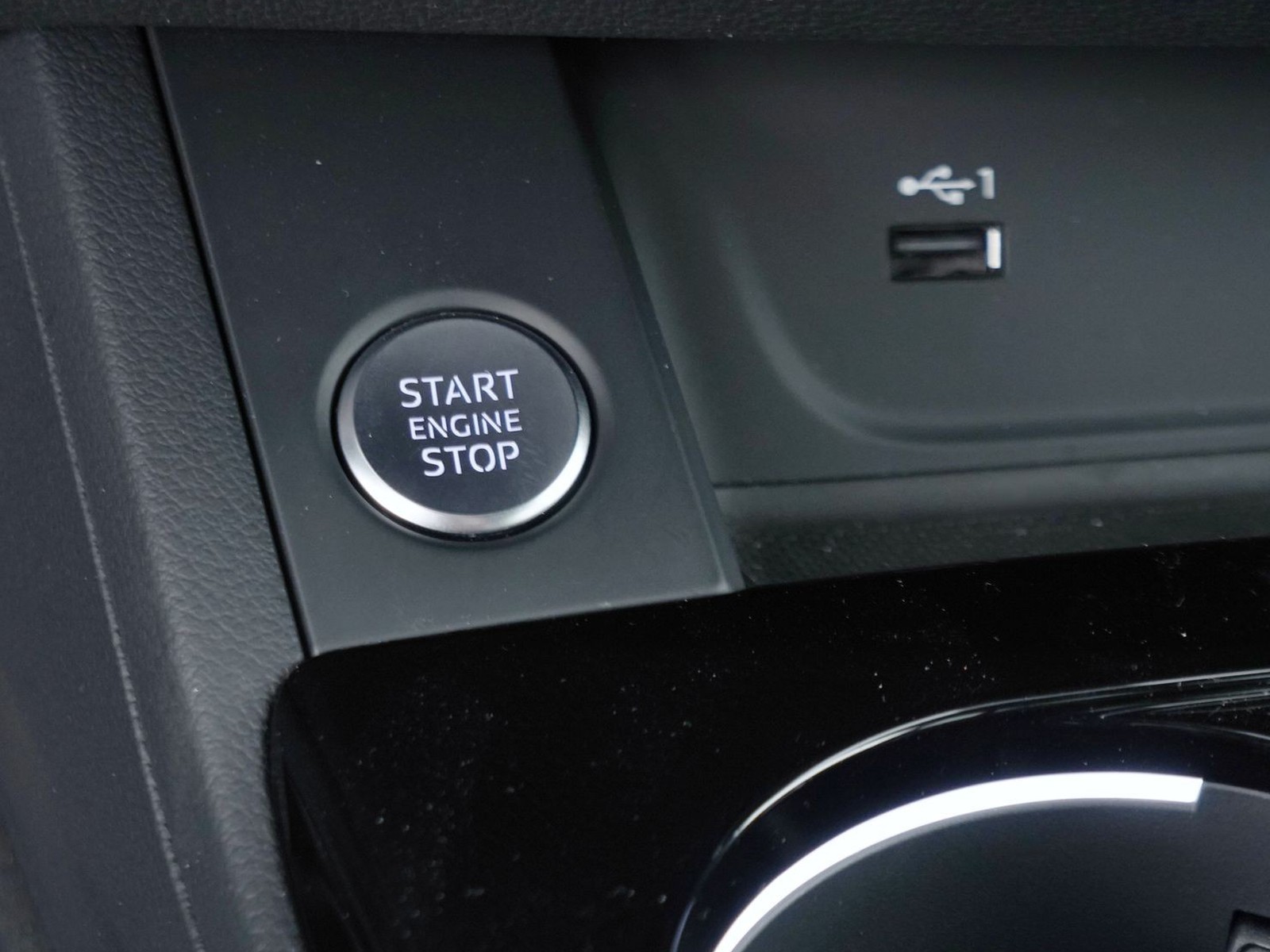 23 - Audi A4 avant 40 2.0 tdi mhev 204cv s line edition quattro s tronic