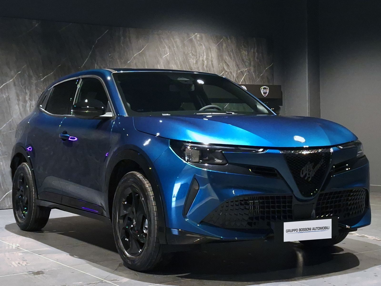 3 - Alfa Romeo Junior 1.2 hybrid 145cv ibrida edct6