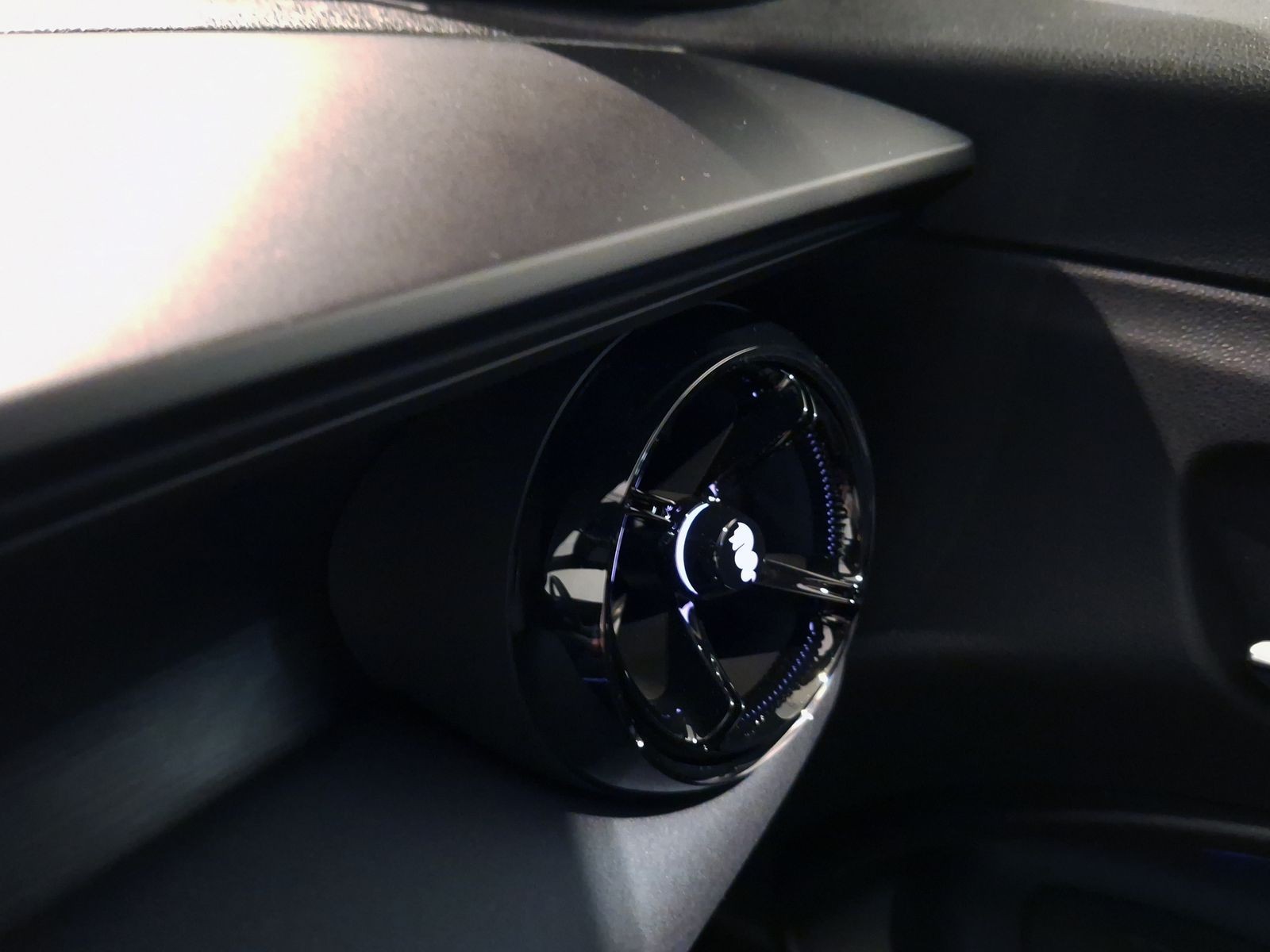 21 - Alfa Romeo Junior 1.2 hybrid 145cv ibrida edct6