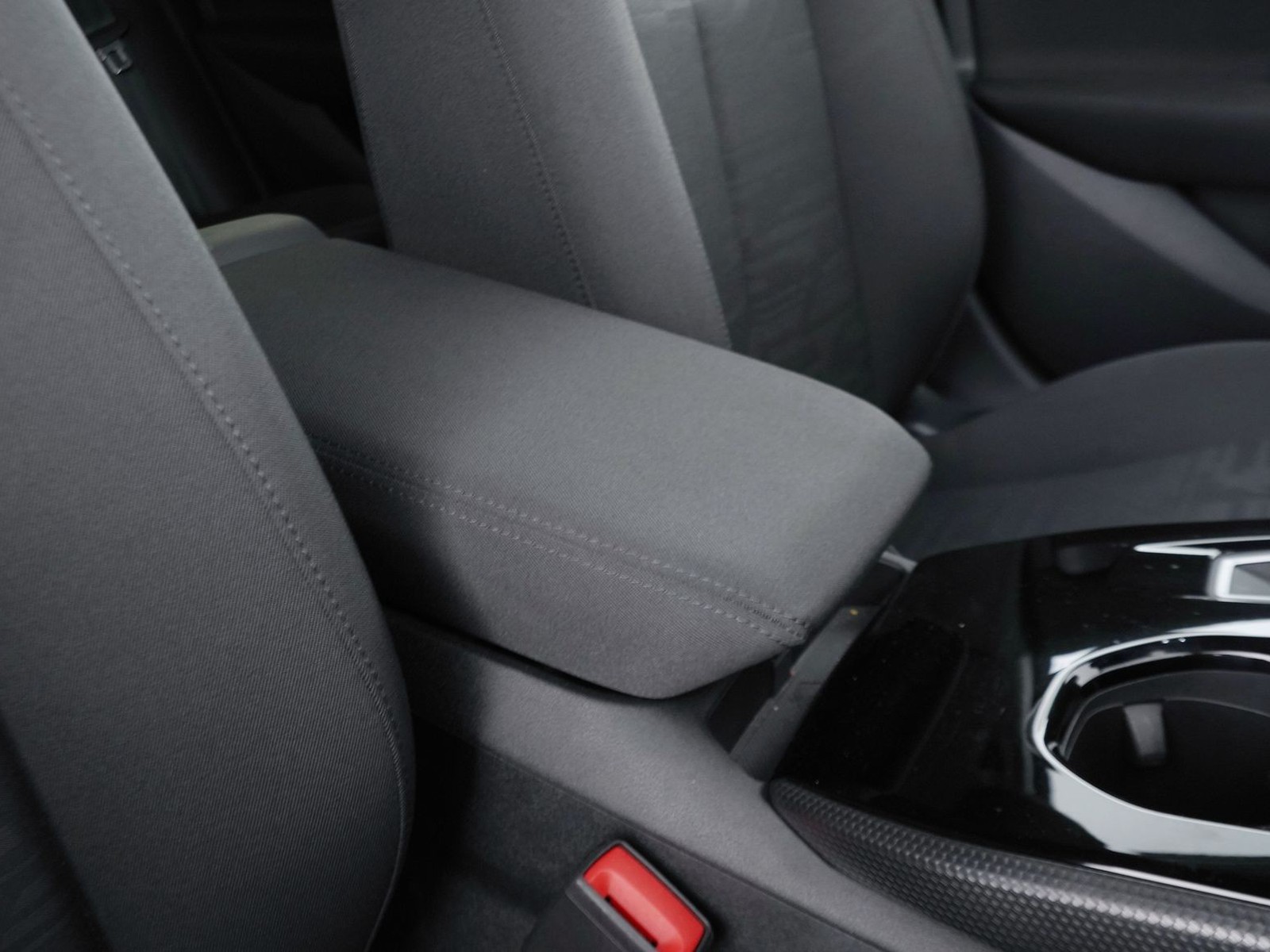 17 - Audi A5 avant 2.0 tdi mhev+ 204cv business advanced