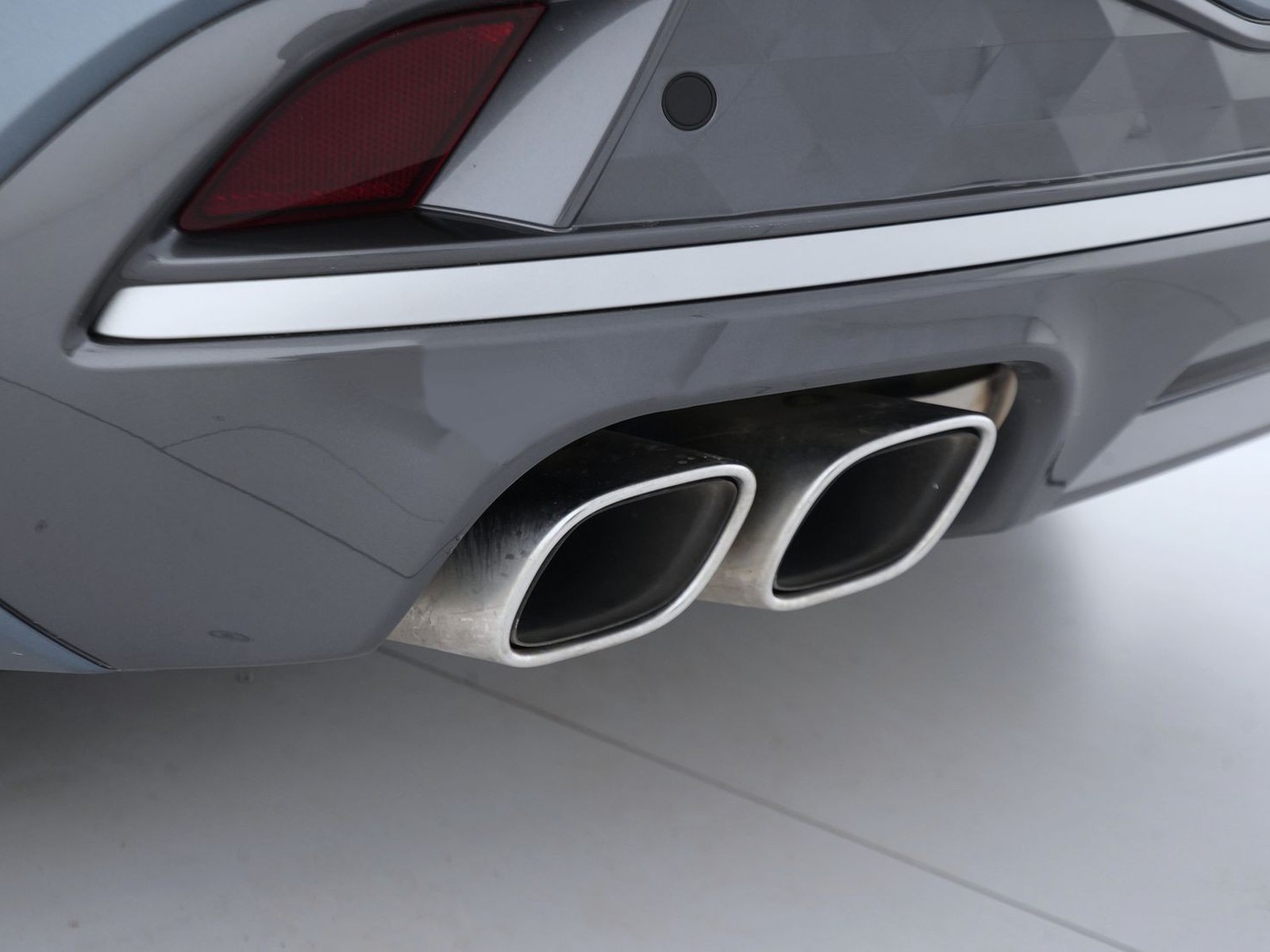 36 - Audi A5 avant 2.0 tdi mhev+ 204cv business advanced