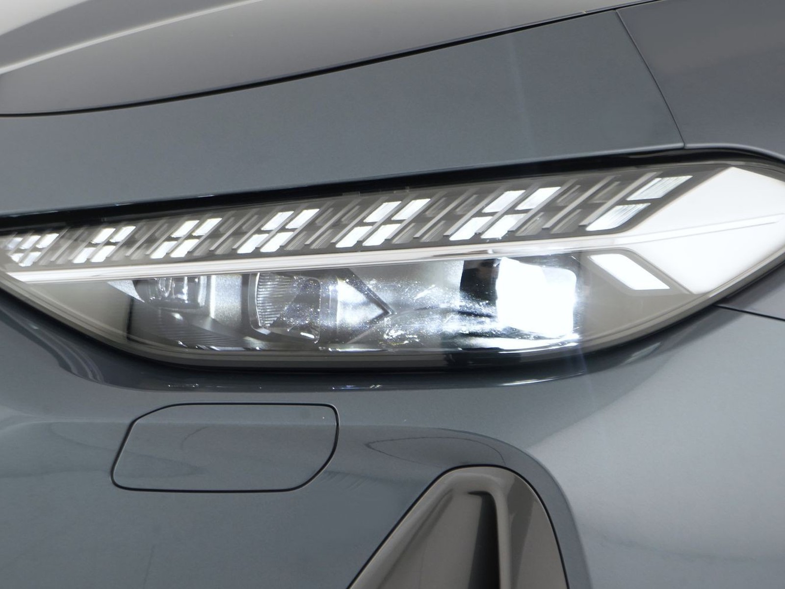 6 - Audi A5 avant 2.0 tdi mhev+ 204cv business advanced