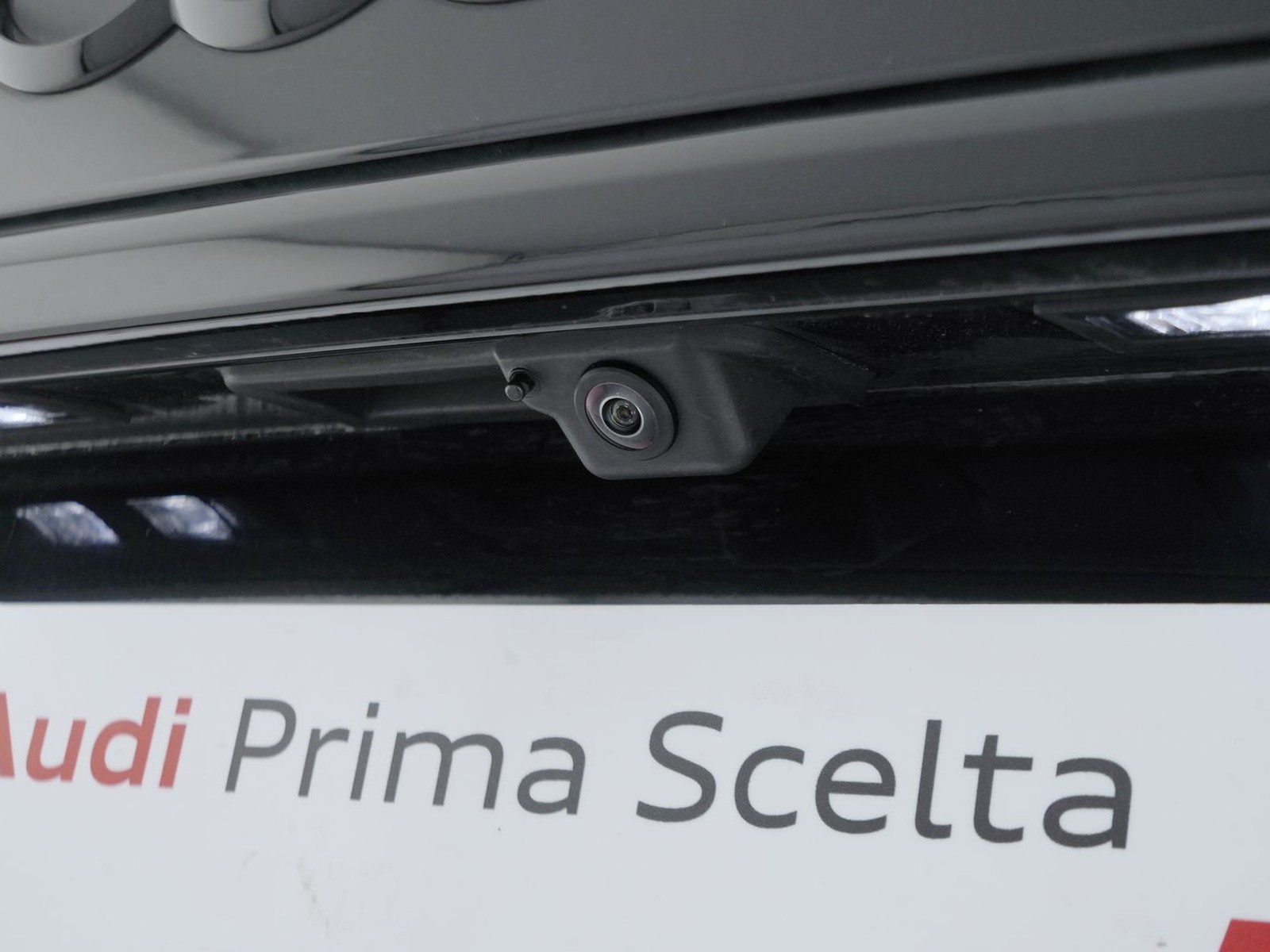 36 - Audi Q5 sportback 40 2.0 tdi mhev 12v s line quattro s tronic