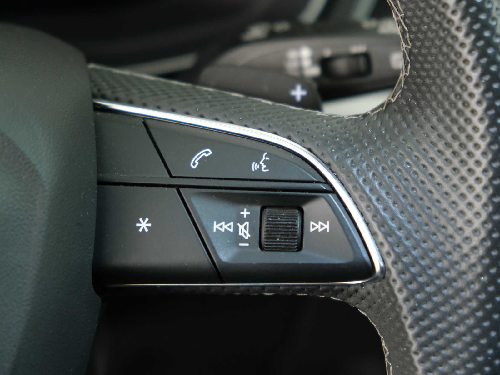 24 - Audi S4 avant 3.0 v6 tdi mhev 341cv sport attitude quattro tiptronic