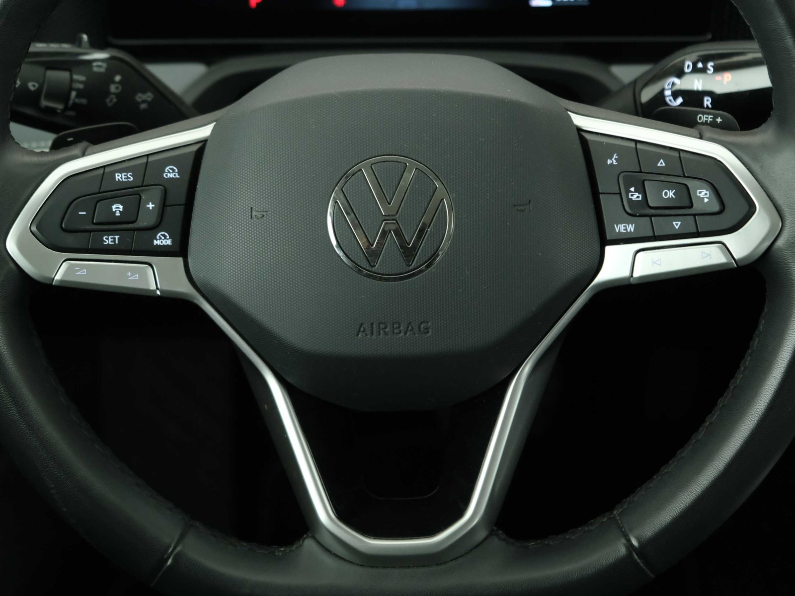 15 - Volkswagen Passat 1.5 etsi act 150cv business dsg