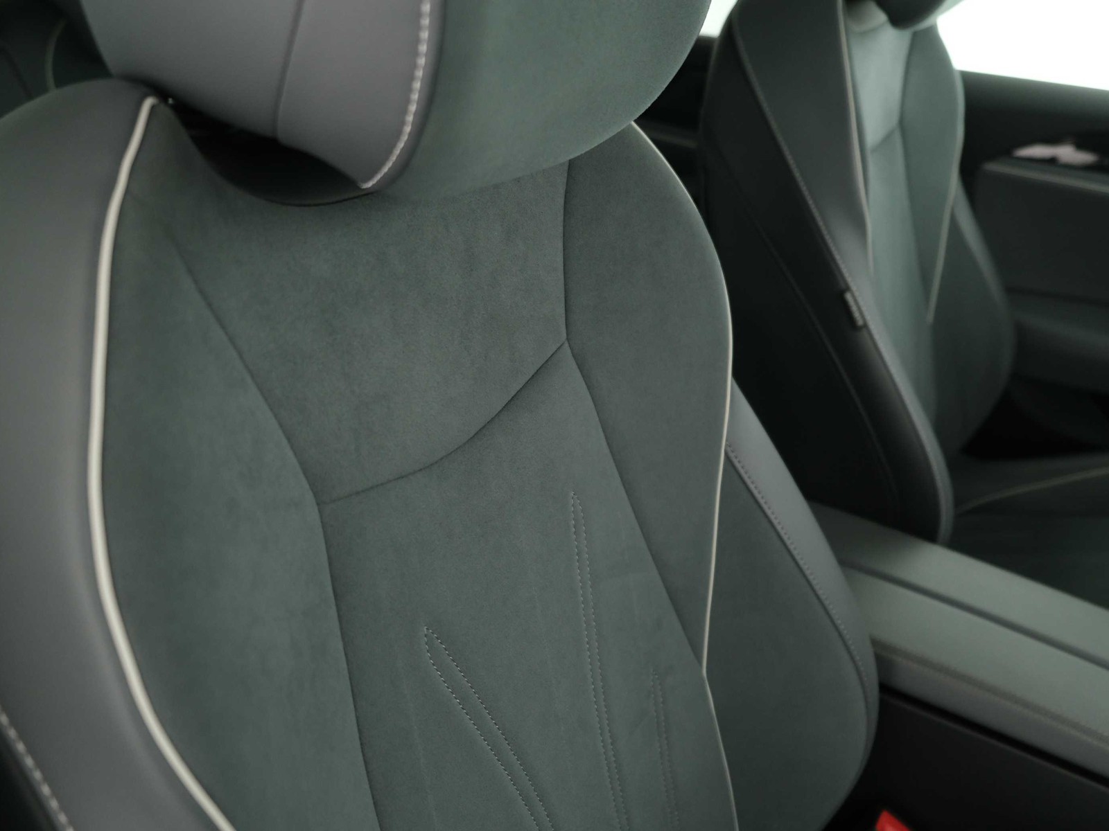 30 - Volkswagen Passat 1.5 etsi act 150cv business dsg