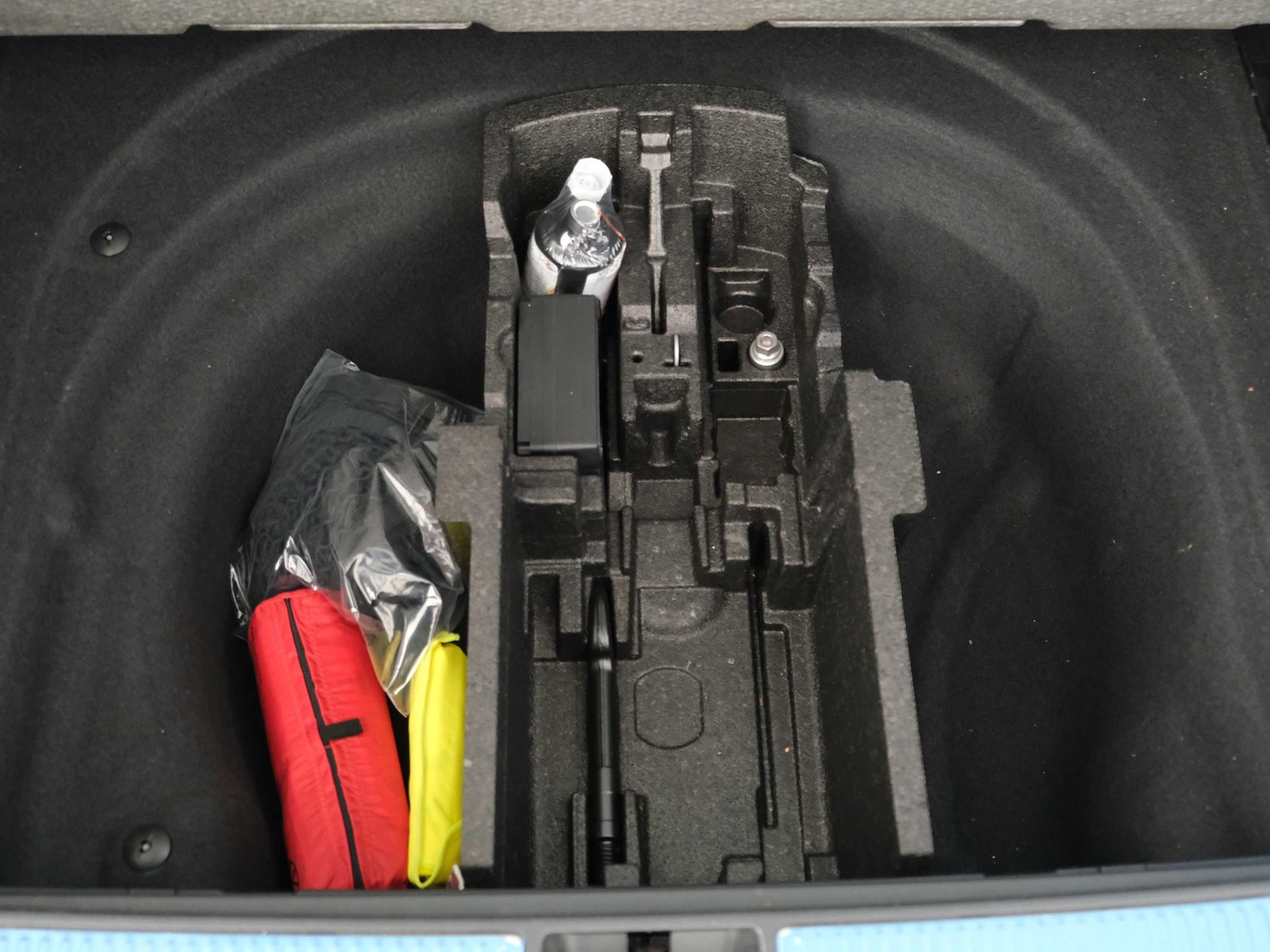 40 - Volkswagen Passat 1.5 etsi act 150cv business dsg