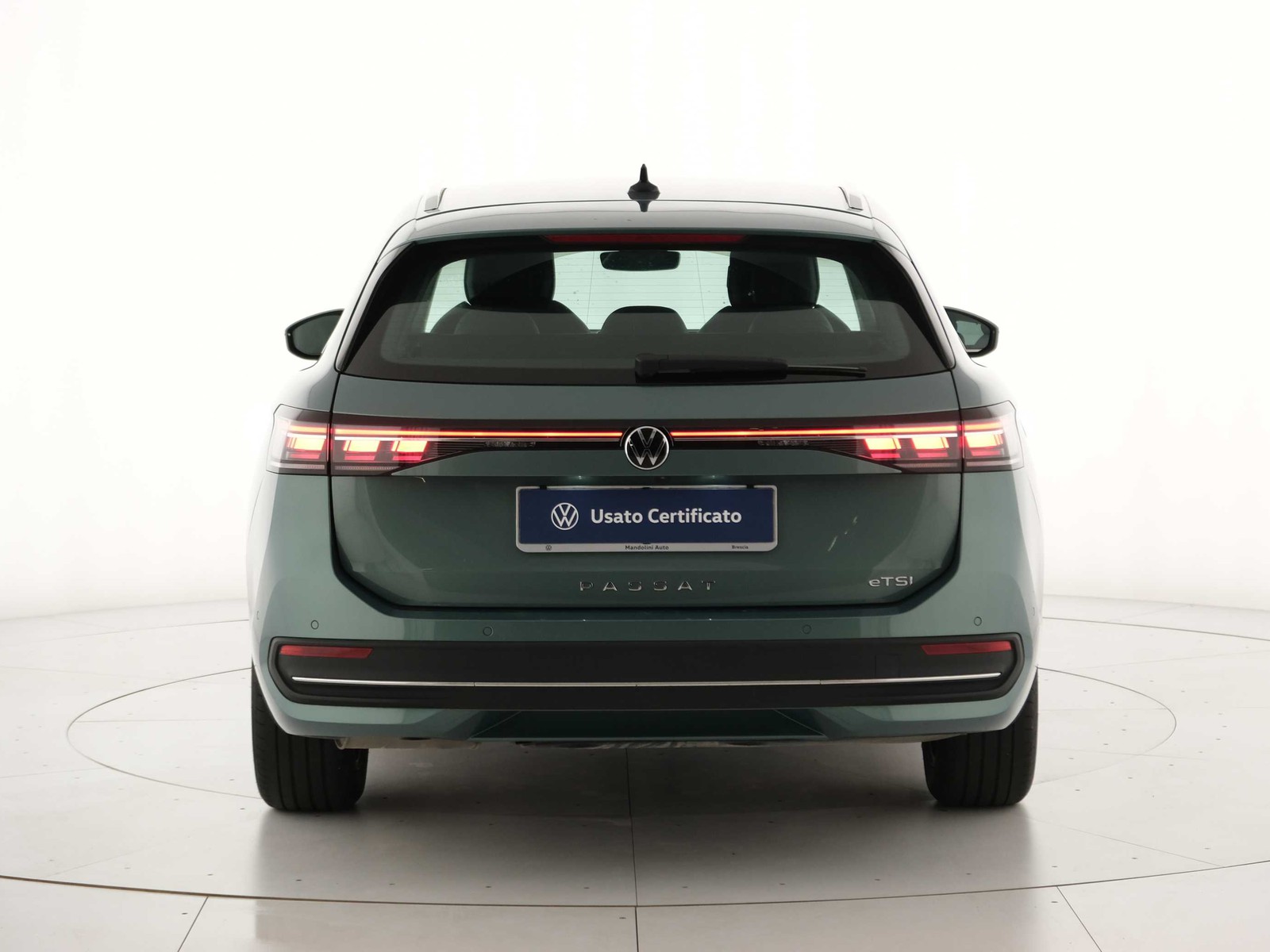5 - Volkswagen Passat 1.5 etsi act 150cv business dsg
