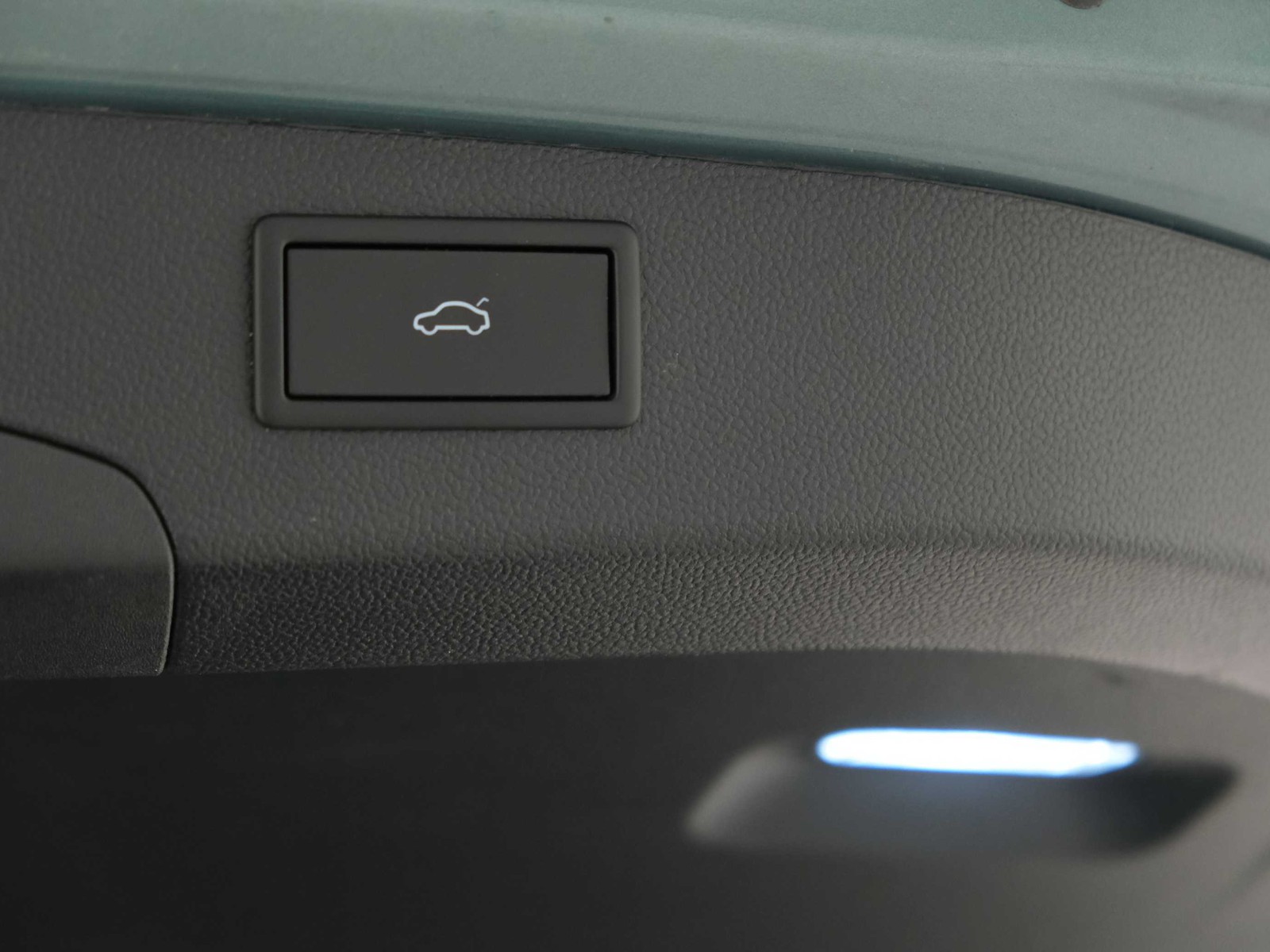 41 - Volkswagen Passat 1.5 etsi act 150cv business dsg