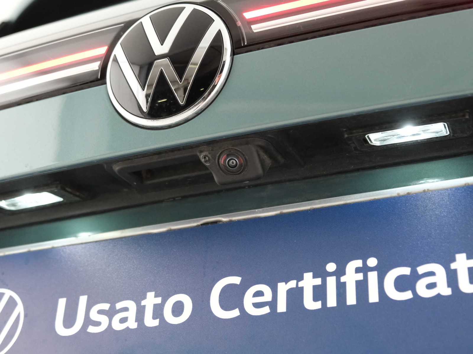 42 - Volkswagen Passat 1.5 etsi act 150cv business dsg