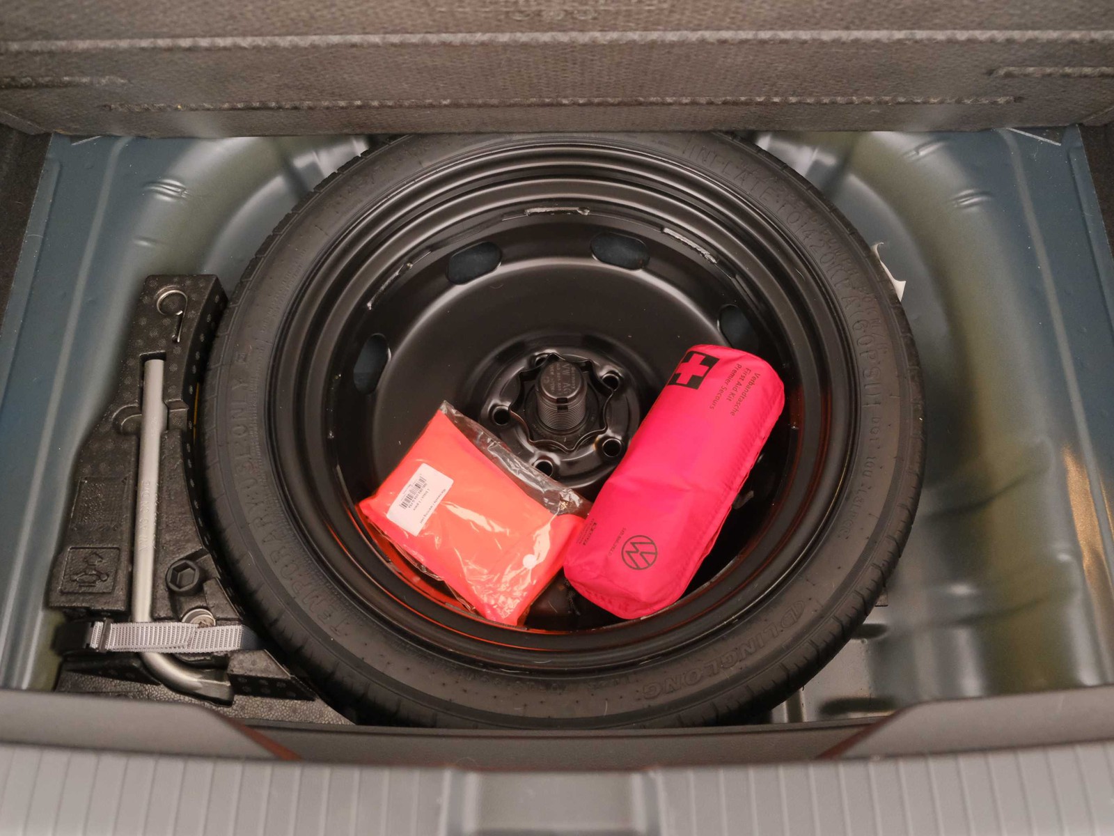 35 - Volkswagen T-Roc 1.5 tsi act edition plus dsg