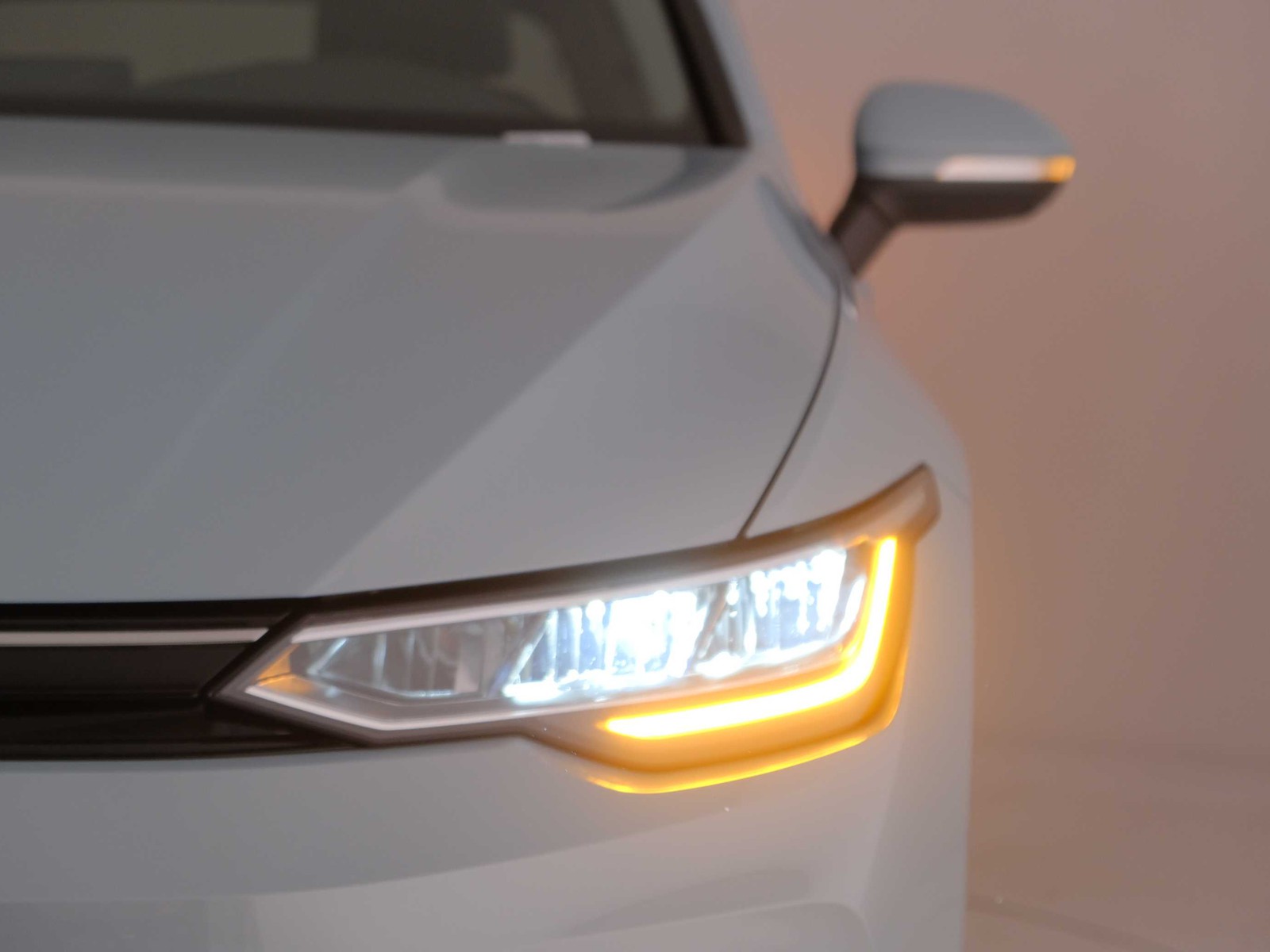 39 - Volkswagen Golf 1.5 tsi ehybrid 204cv edition plus dsg